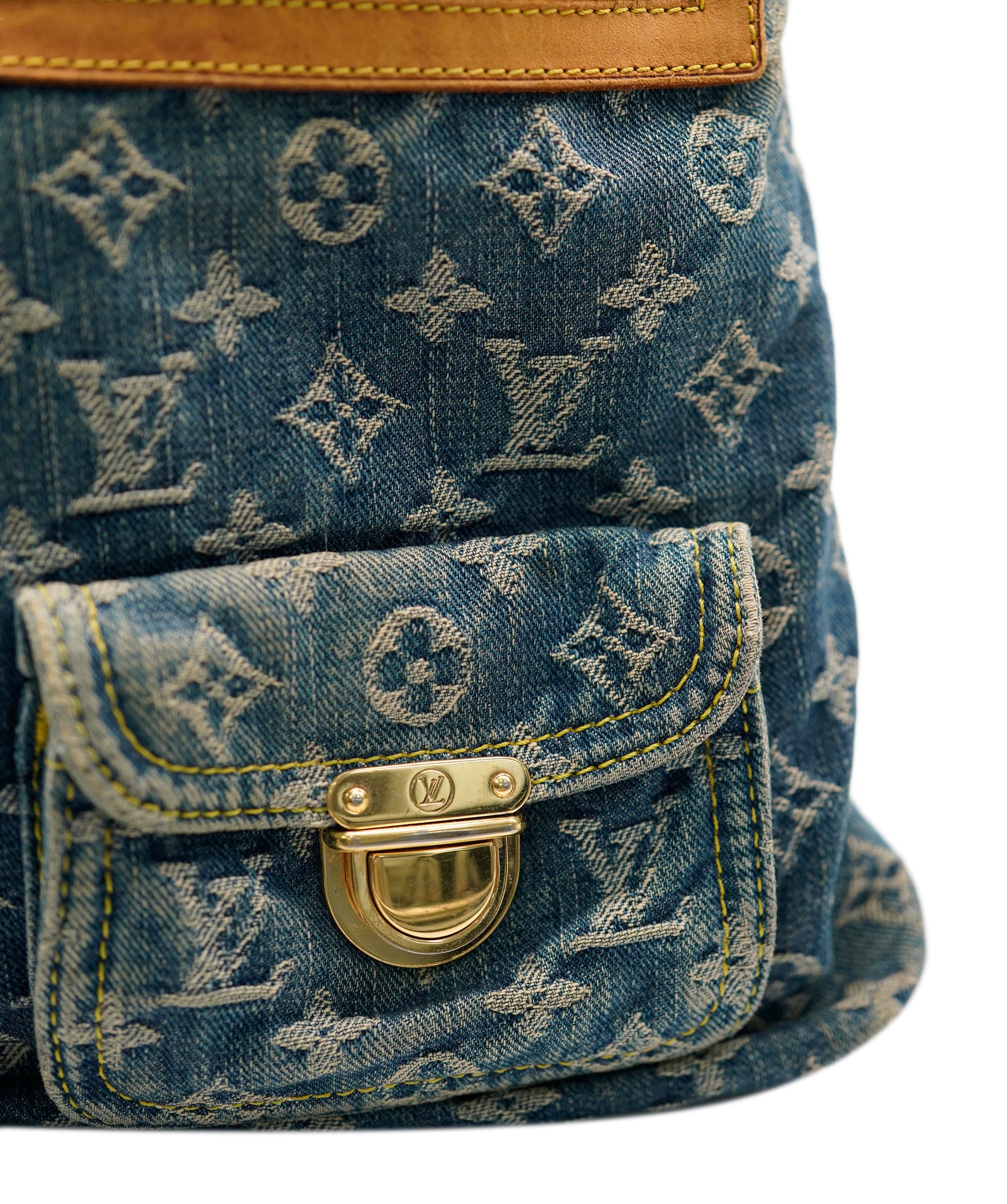 Louis Vuitton Louis Vuitton Monogram Denim Buggy GM Shoulder Bag ASL8061