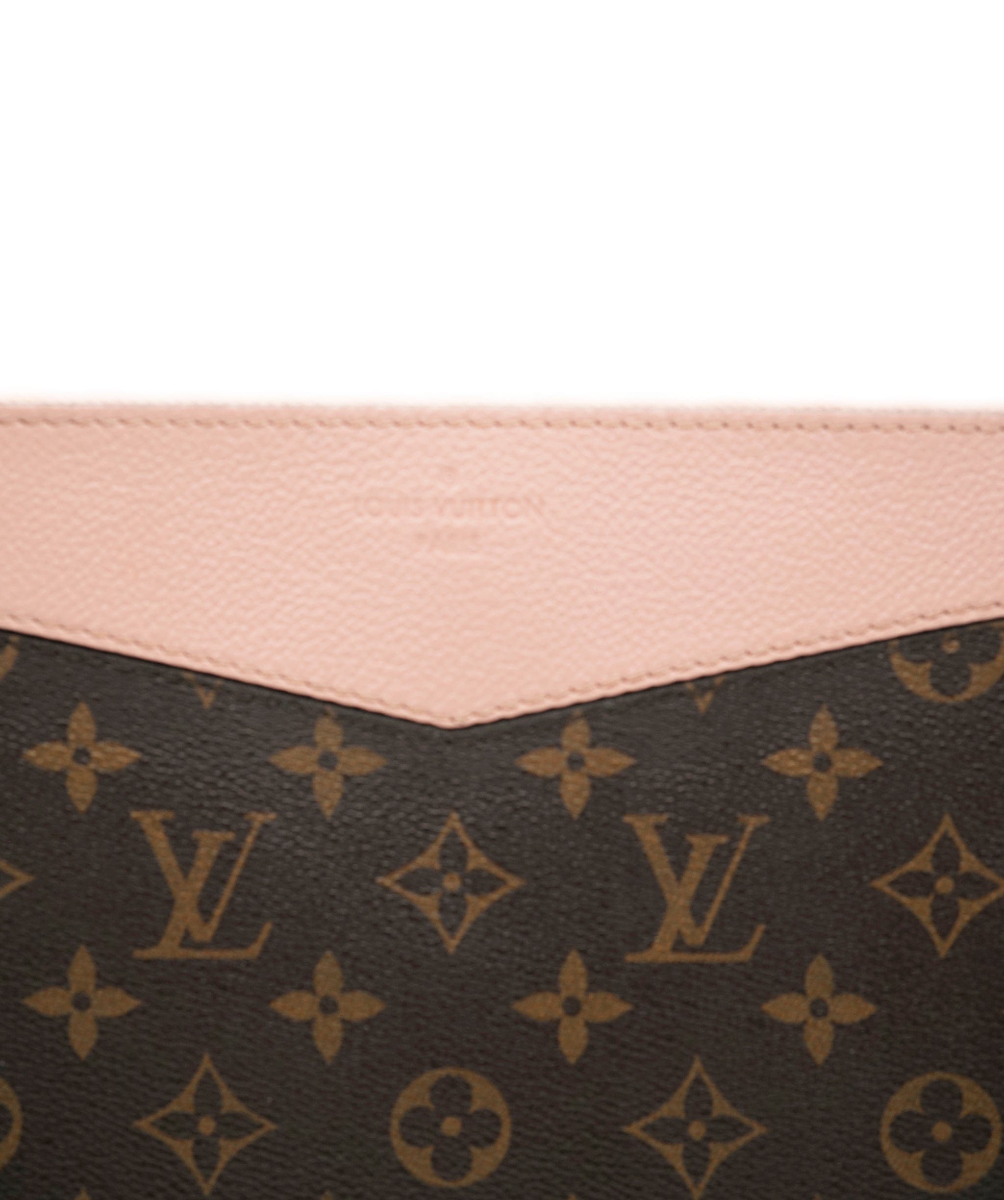 Louis Vuitton Louis Vuitton Rose Poudre Monogram Canvas Daily Pouch ABC0778