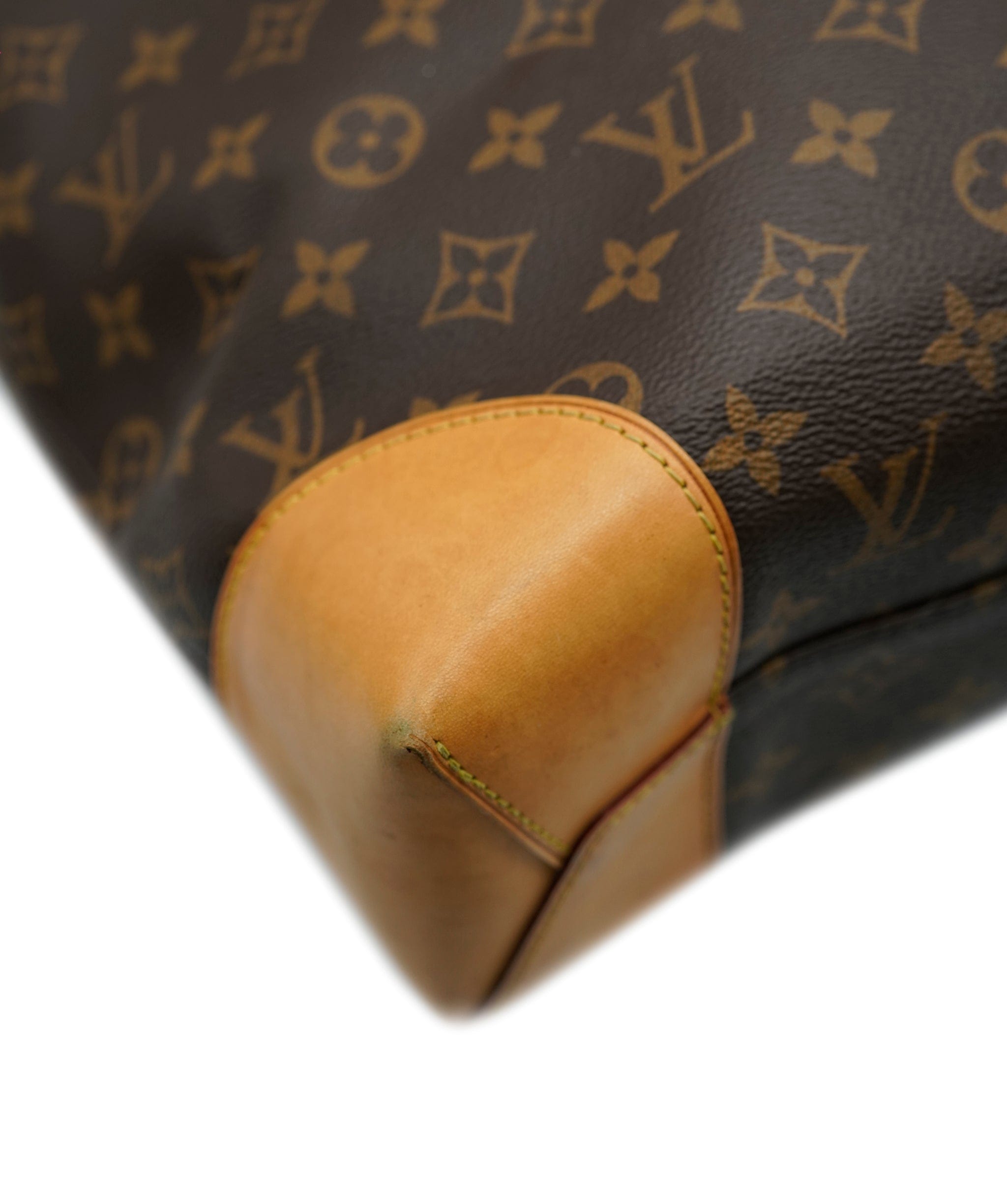 Louis Vuitton LV Monogram Canvas Berri PM ASC2117