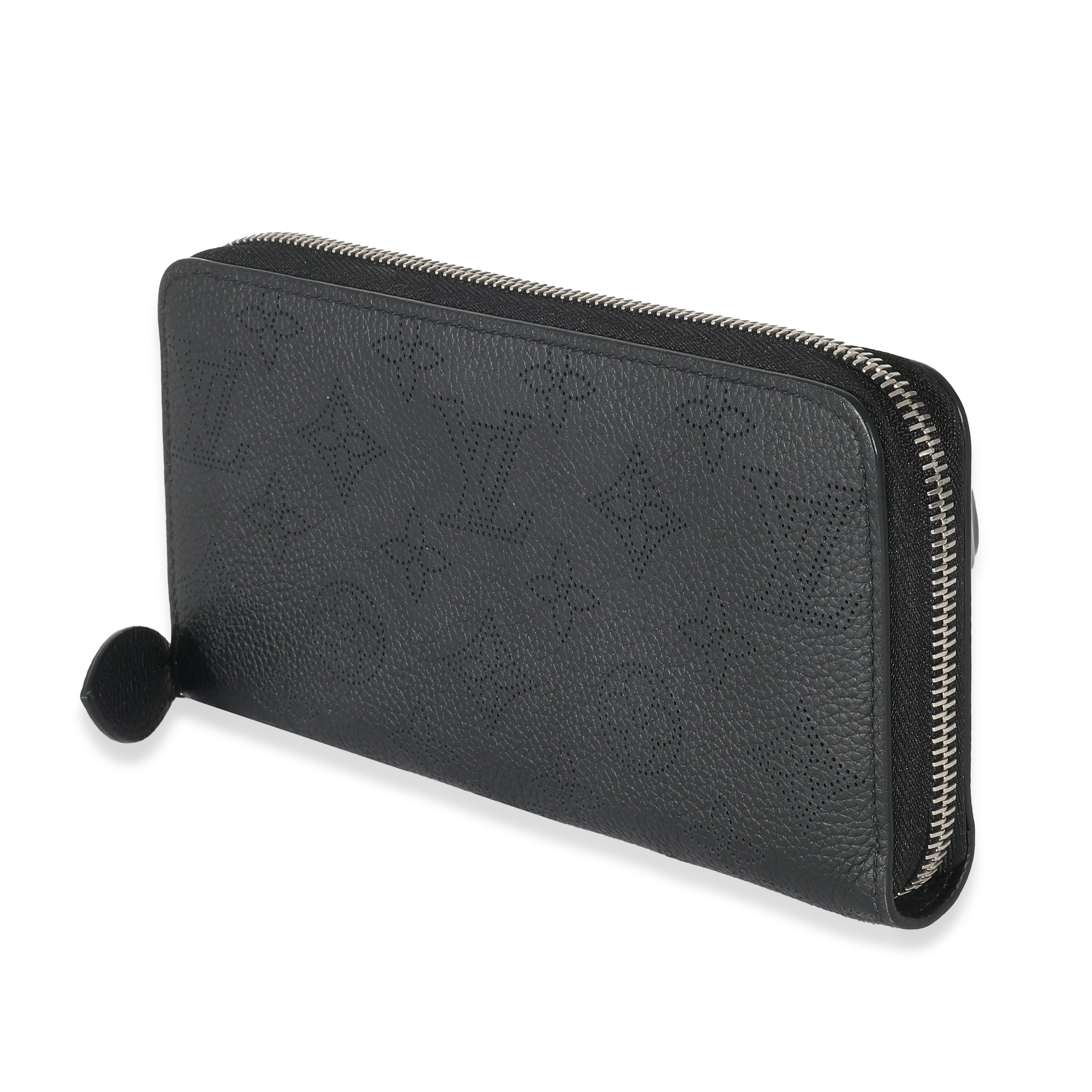 Louis Vuitton Louis Vuitton Black Mahina Zippy Wallet