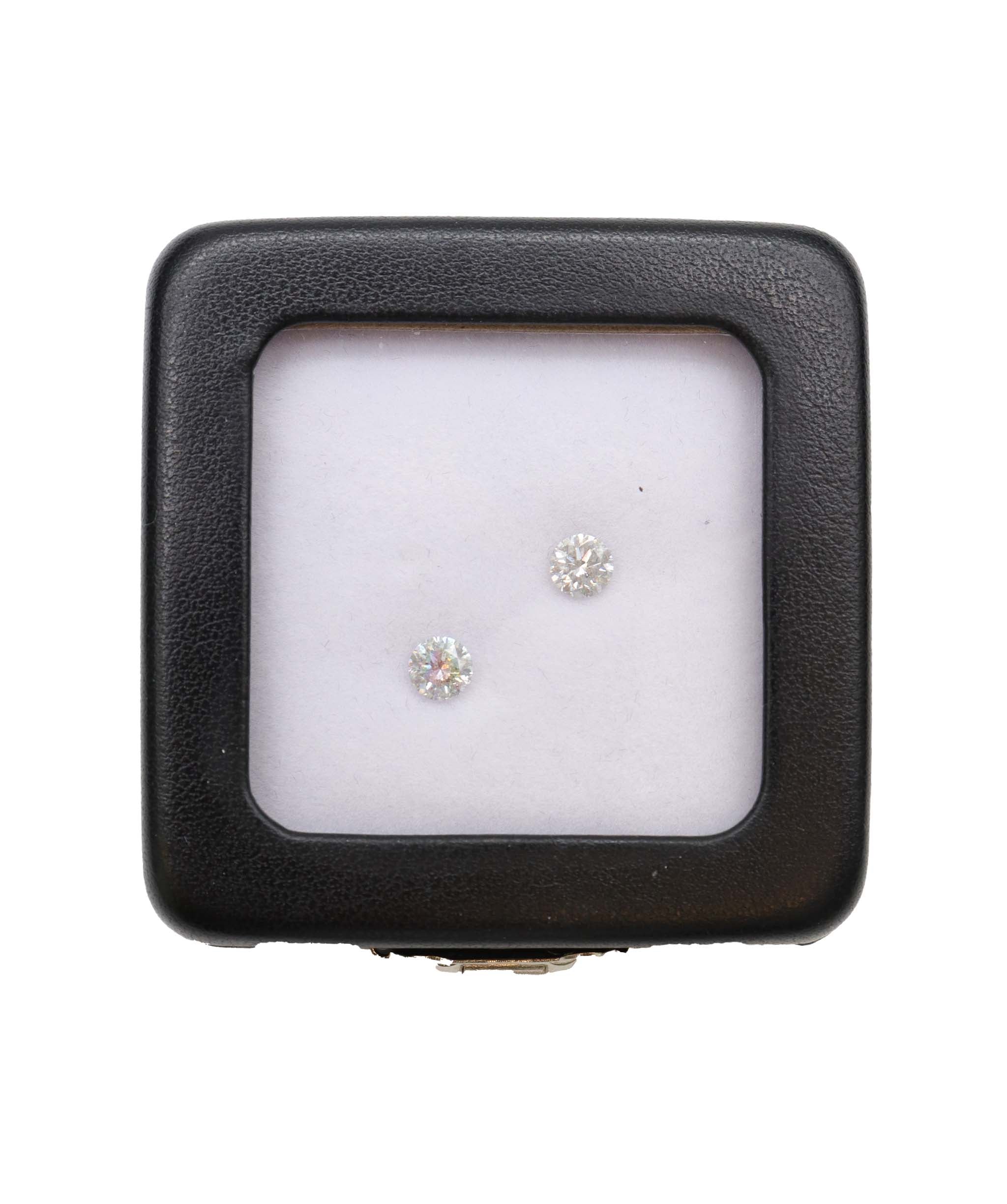 Luxury Promise 1.01 ct J ROUND PAIRS DIAMOND DXBS1178