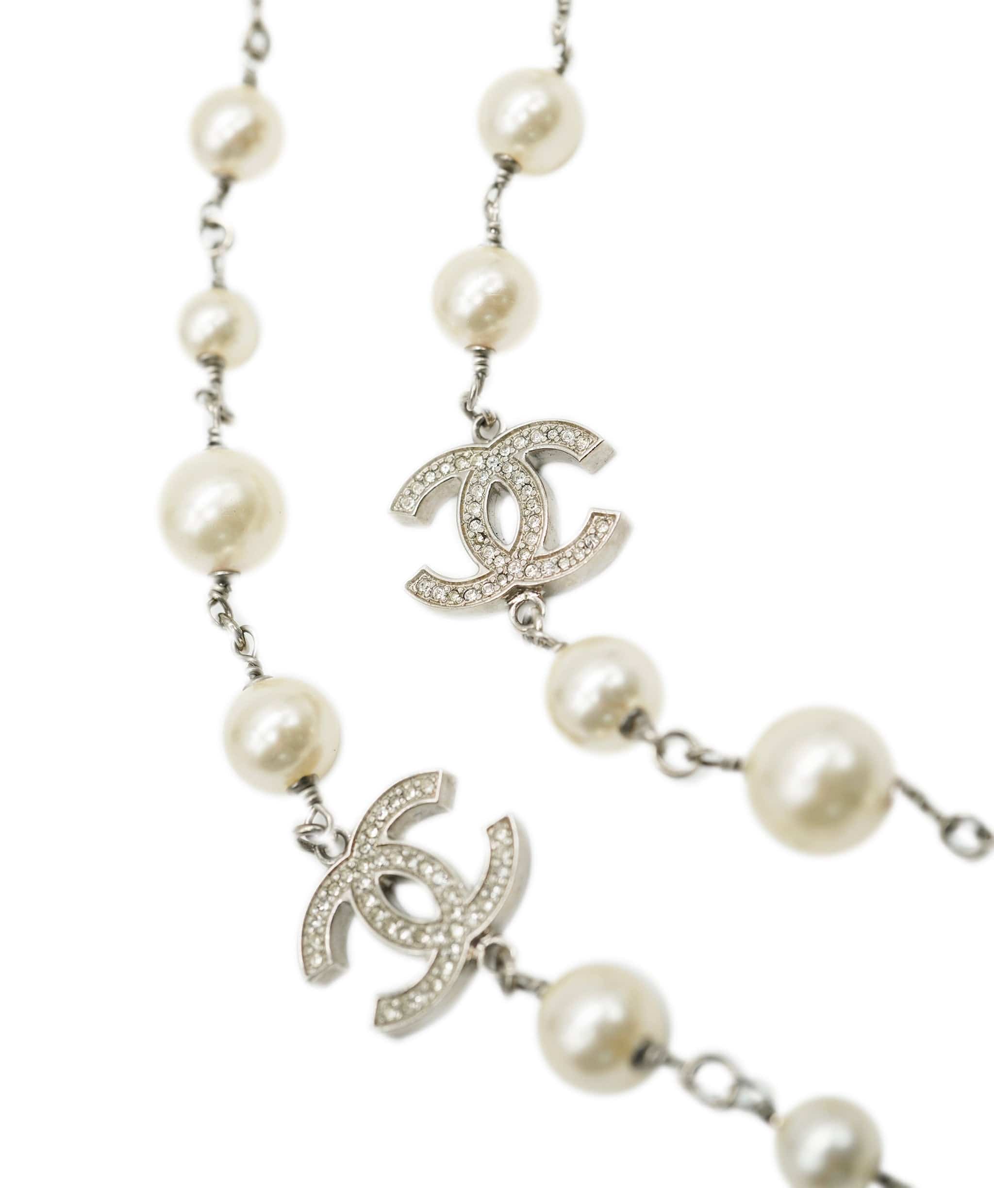 Luxury Promise Silver Tone Chanel 2014 CC Necklace With Faux Pearls & Strass, box AHC1309