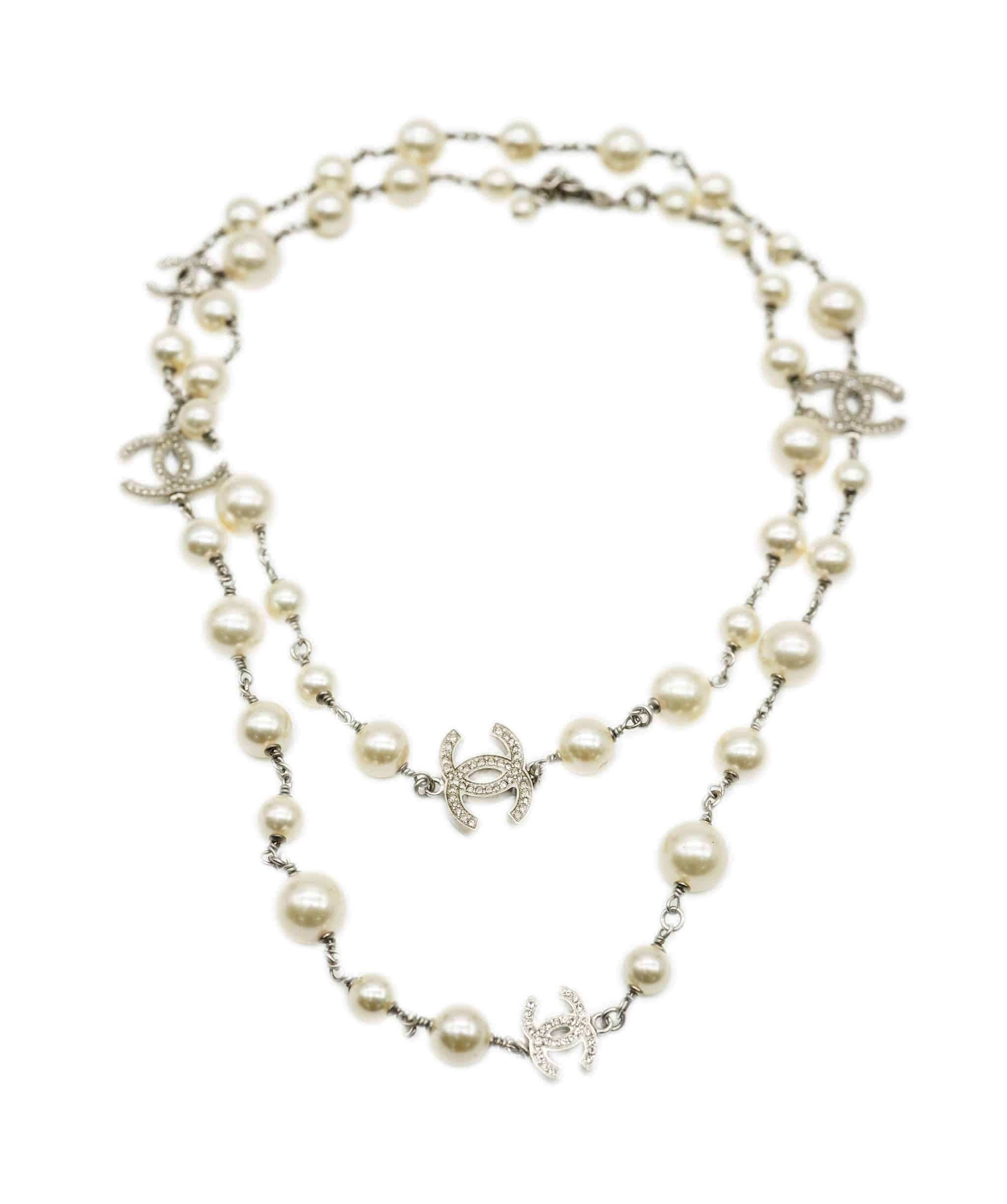 Luxury Promise Silver Tone Chanel 2014 CC Necklace With Faux Pearls & Strass, box AHC1309