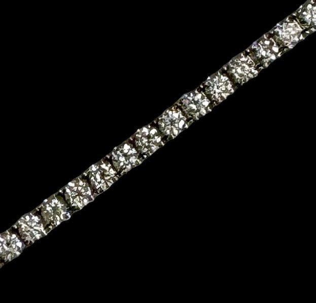 Luxury Promise Natural White Diamond Tennis bracelet - 4.10ct