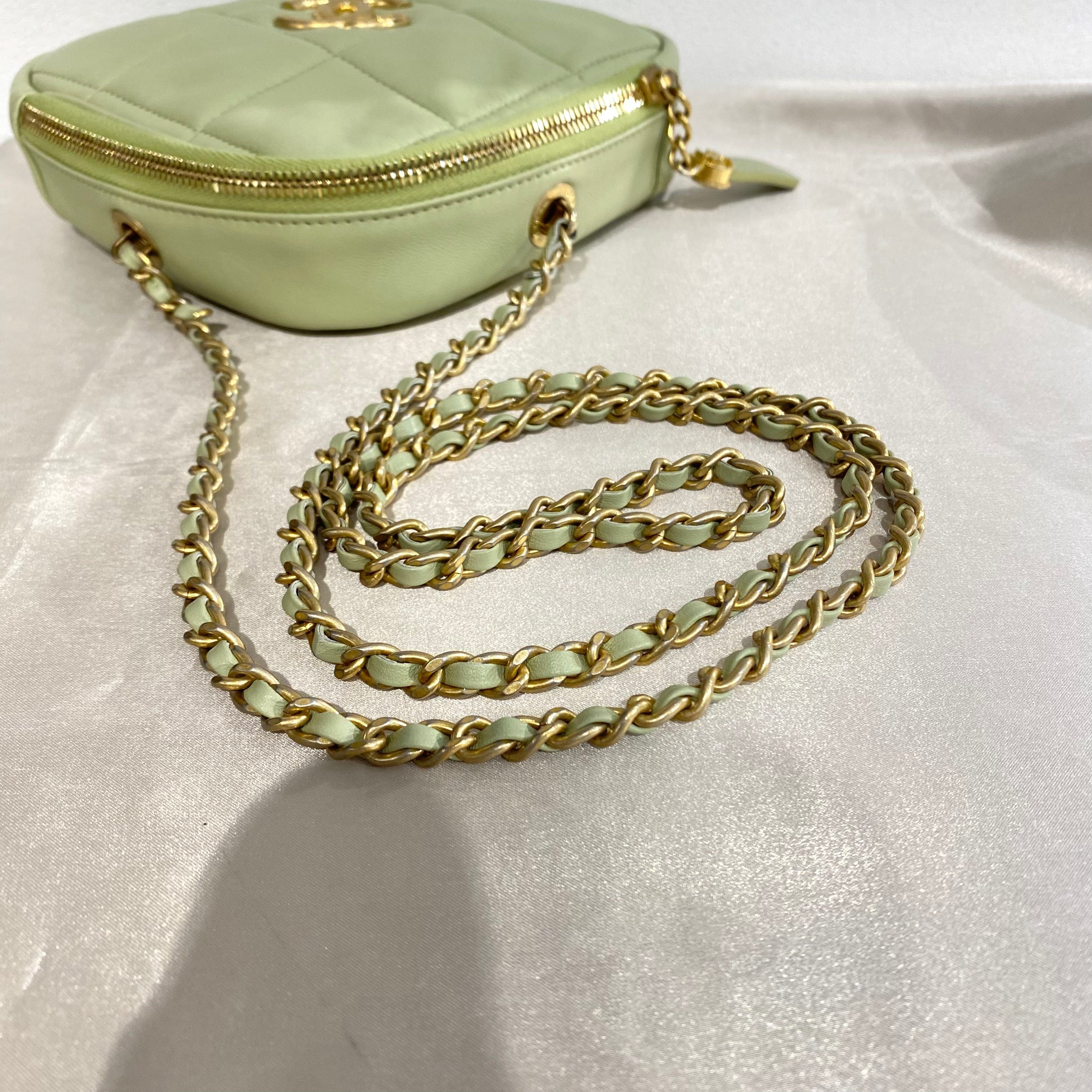 Luxury Promise CHANEL RHOMBUS CHAIN SHOULDER BAG GREEN LAMB SKIN 90213930