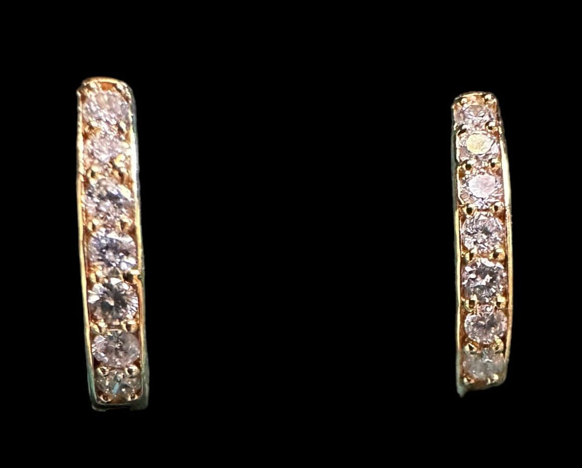 Luxury Promise Round Brilliant Diamond Earrings set in 18K Yellow Gold