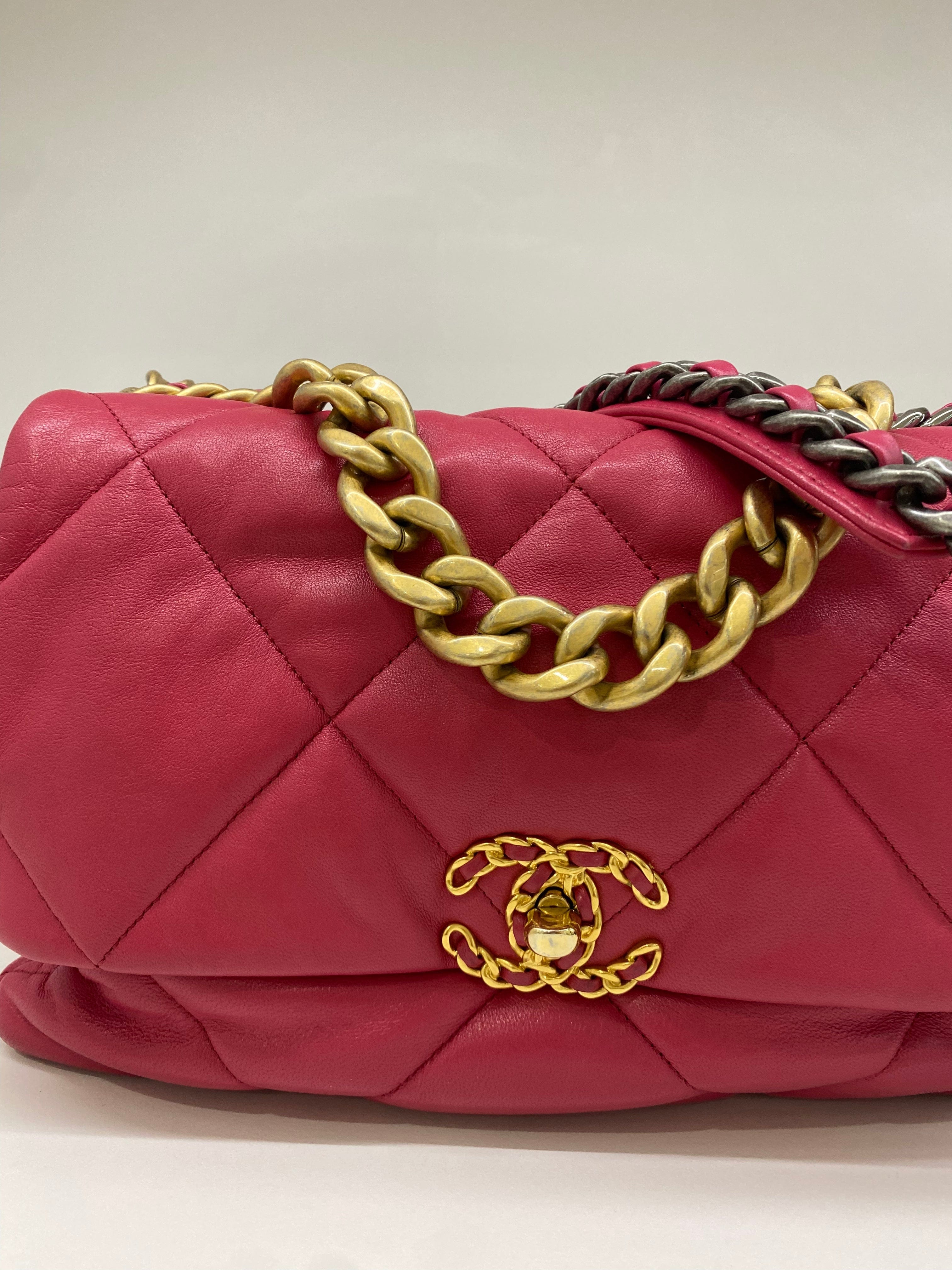 Luxury Promise Chanel 19 Large (Medium) Fuchsia Pink GHW