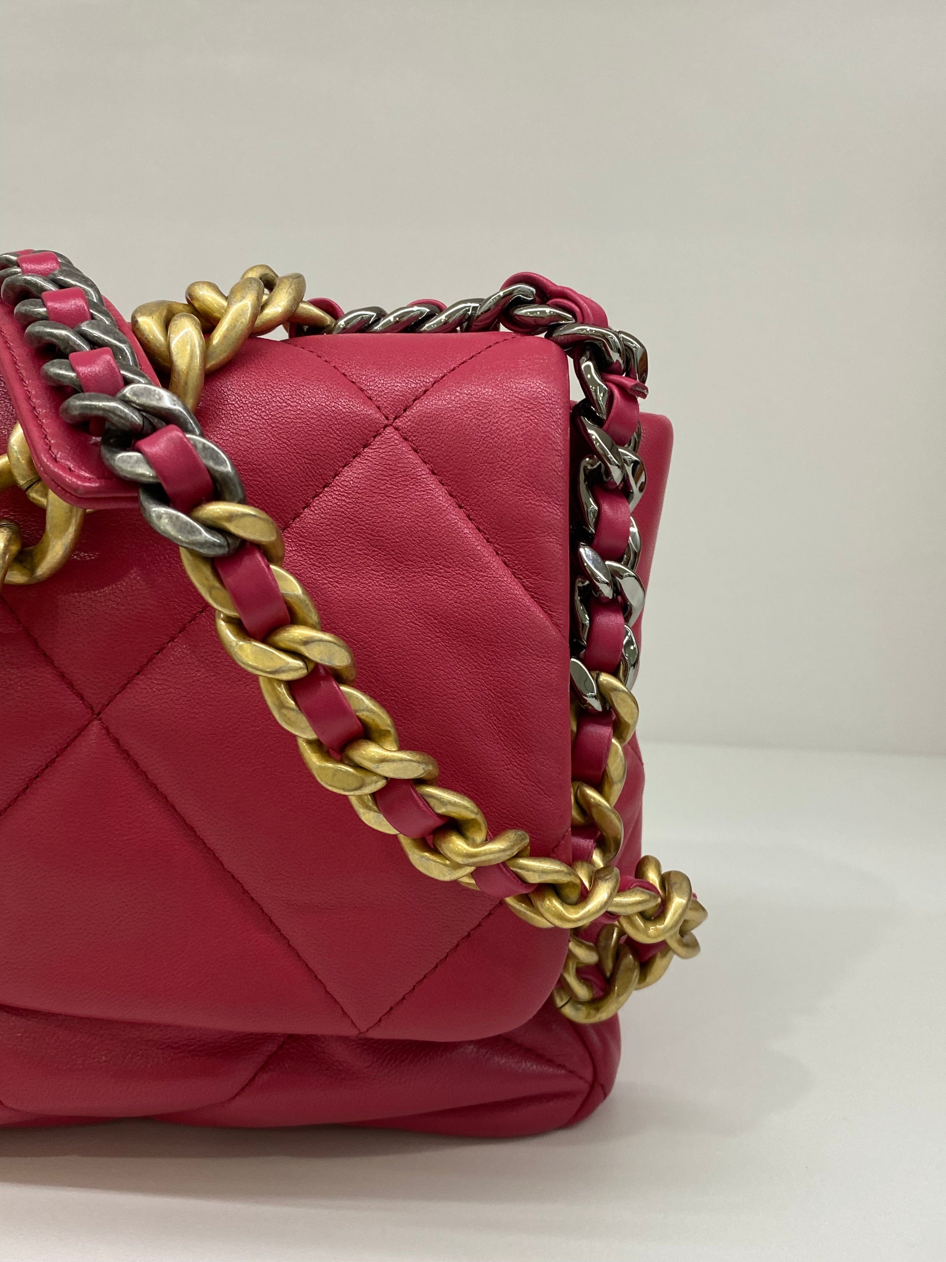 Luxury Promise Chanel 19 Large (Medium) Fuchsia Pink GHW