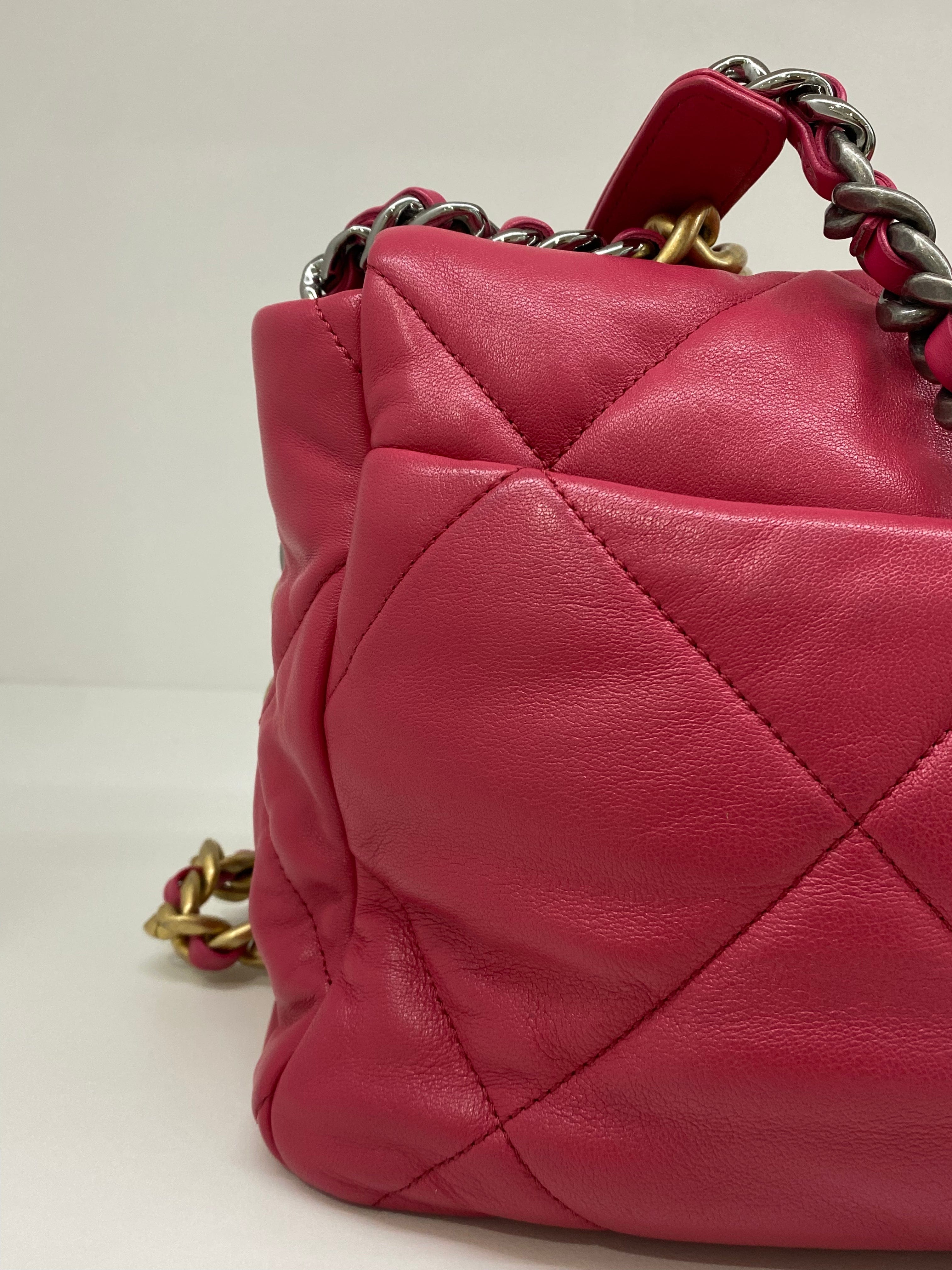 Luxury Promise Chanel 19 Large (Medium) Fuchsia Pink GHW