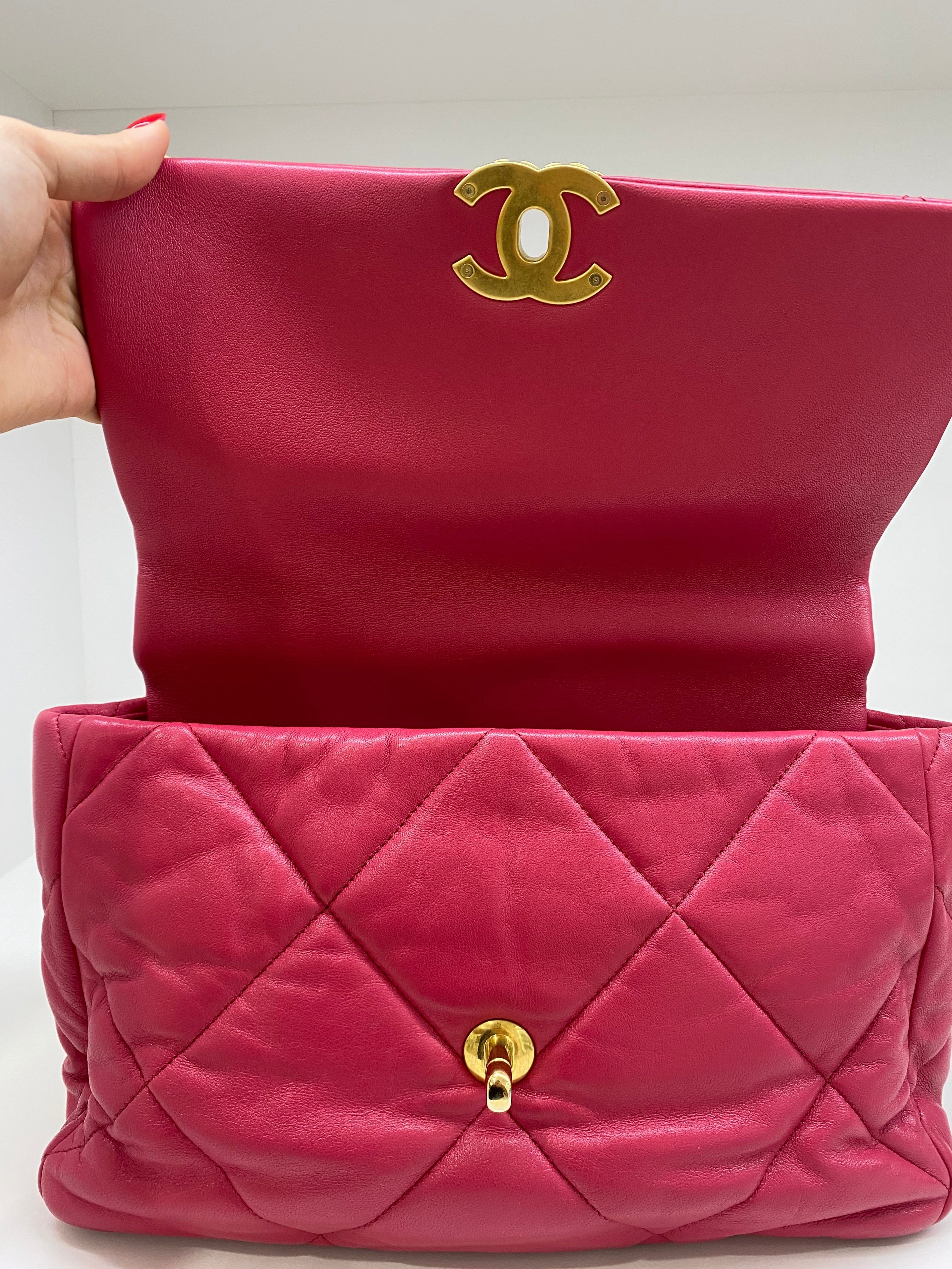 Luxury Promise Chanel 19 Large (Medium) Fuchsia Pink GHW