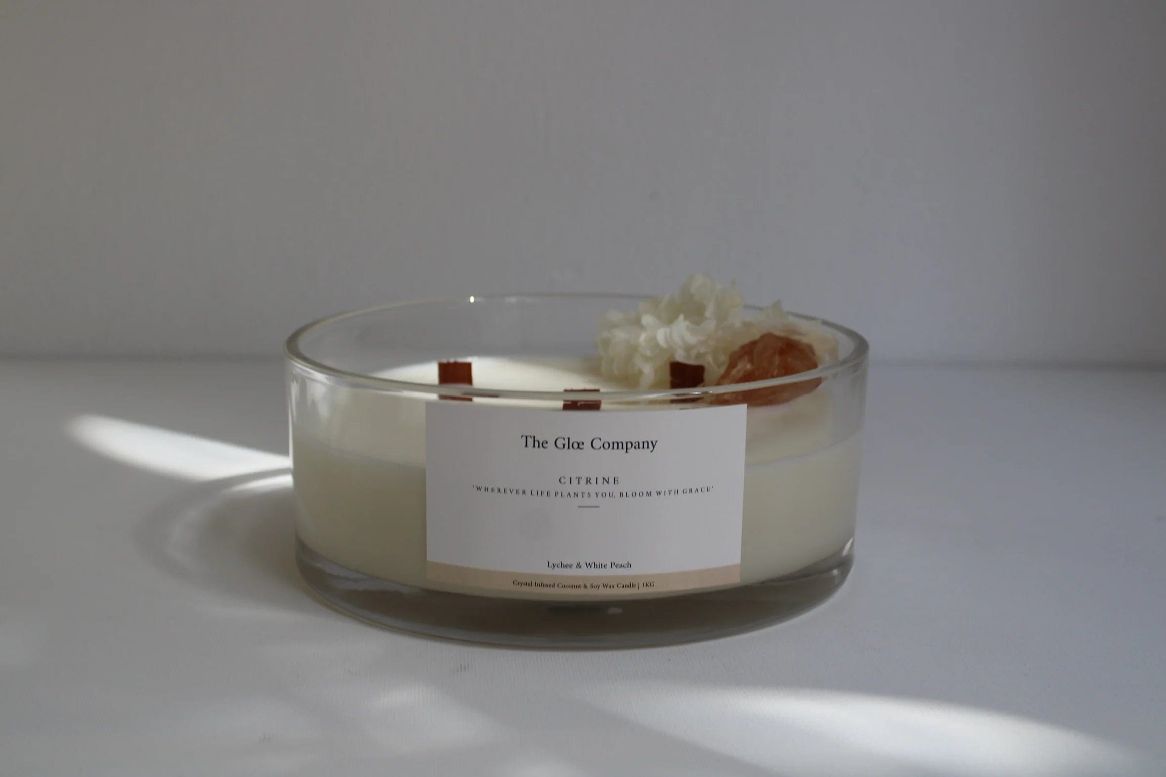 Luxury Promise Lychee White Peach 1kg Candle ASC5508