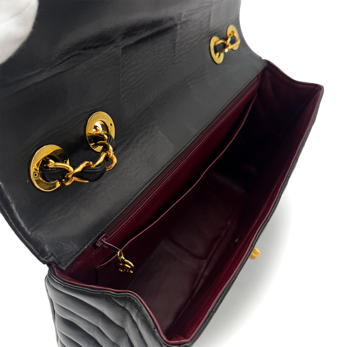 Luxury Promise Japan CHANEL VINTAGE CHEVRON CHAIN SHOULDER BAG BLACK LAMB SKIN 90286581