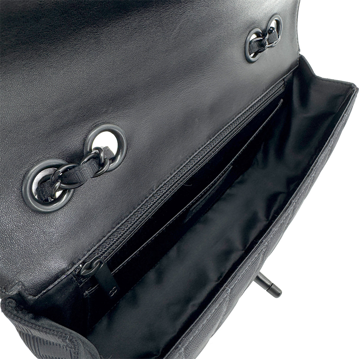 Luxury Promise Japan CHANEL VINTAGE NEW TRAVEL LINE EAST WEST CHOCOLATE BAR CHAIN SHOULDER BAG BLACK NYLON 90284881