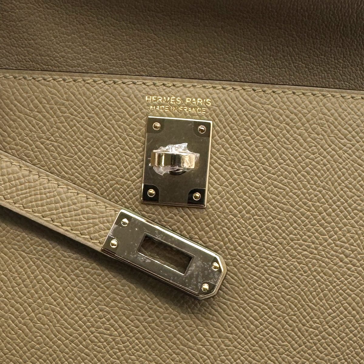 Luxury Promise Japan HERMES KELLY 20 SELLIER EN DESORDRE POUSSIERE EPSOM SHOULDER BAG 2025 K STAMP GOLD HARDWARE 90316883