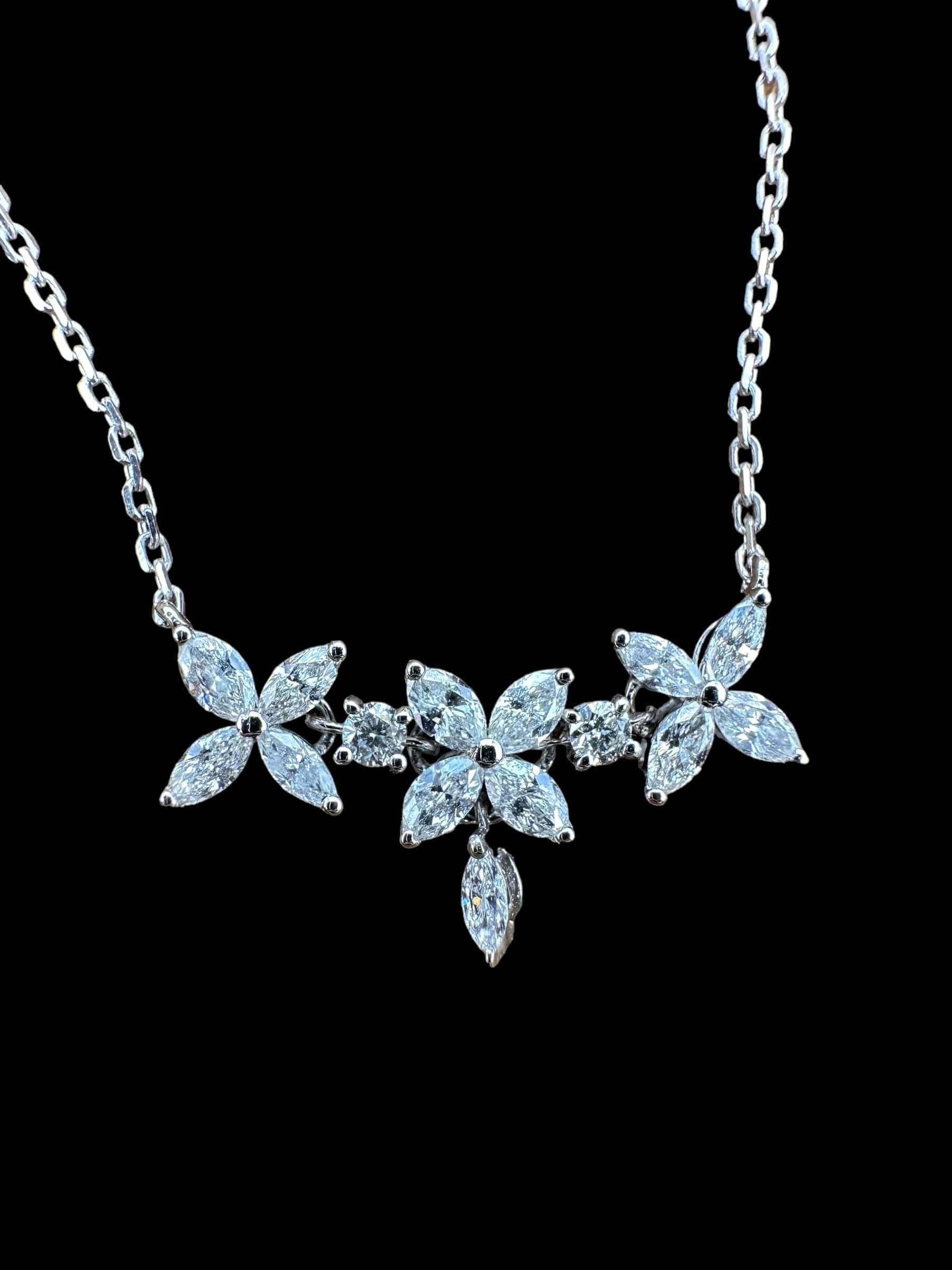 Luxury Promise Diamond Flower Necklace