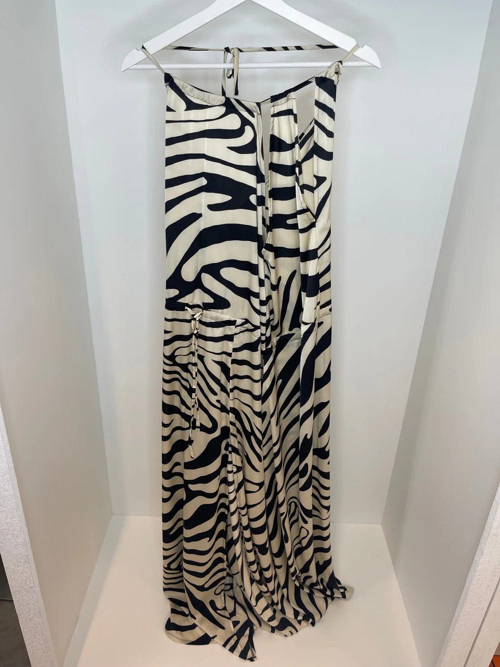 Luxury Promise Angie Dress Black and White RJC4484