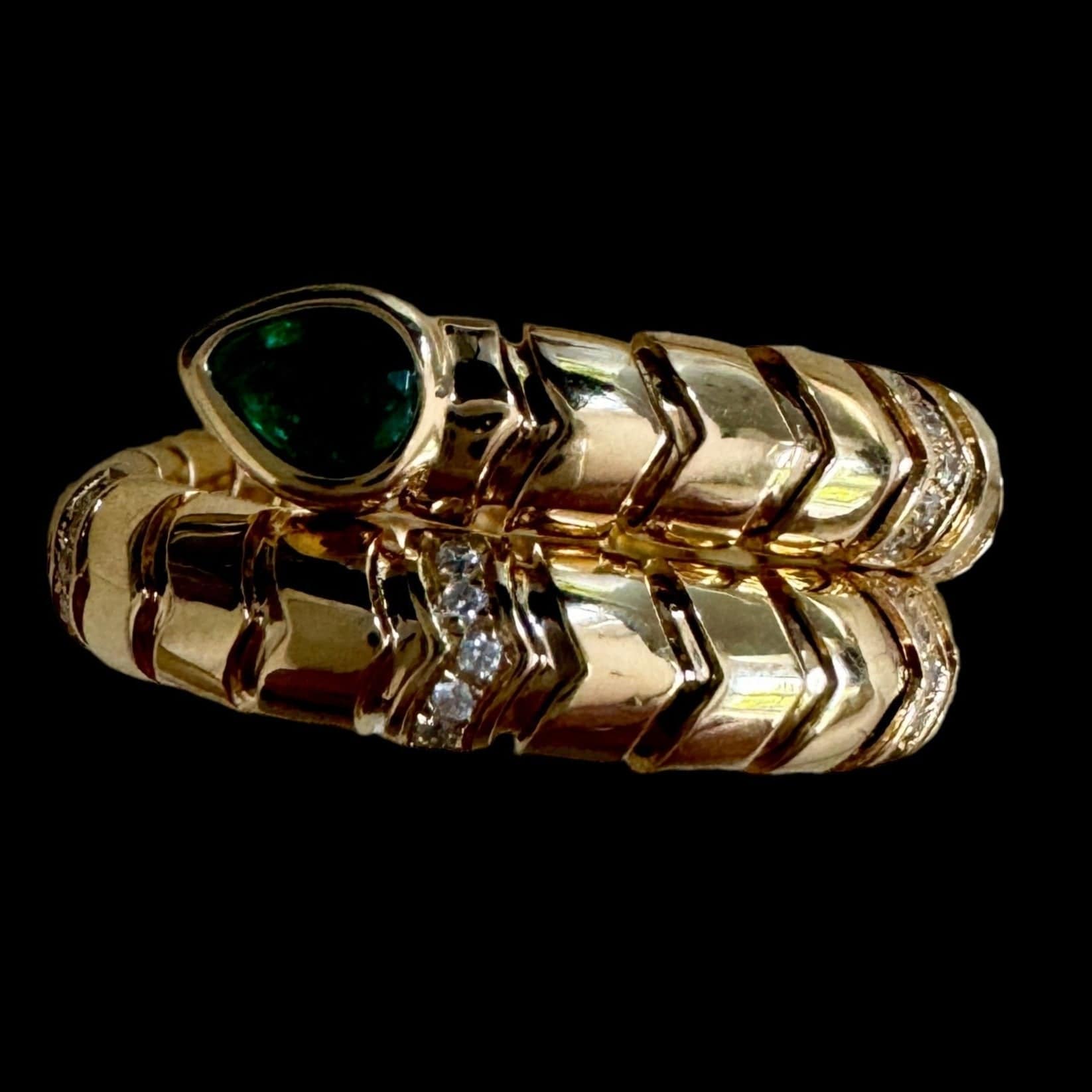 Luxury Promise Wrap Diamond & Emerald Ring set in 18K Yellow Gold