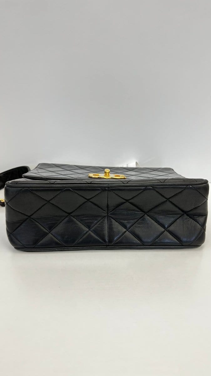 72776 Chanel Flap Shoulder