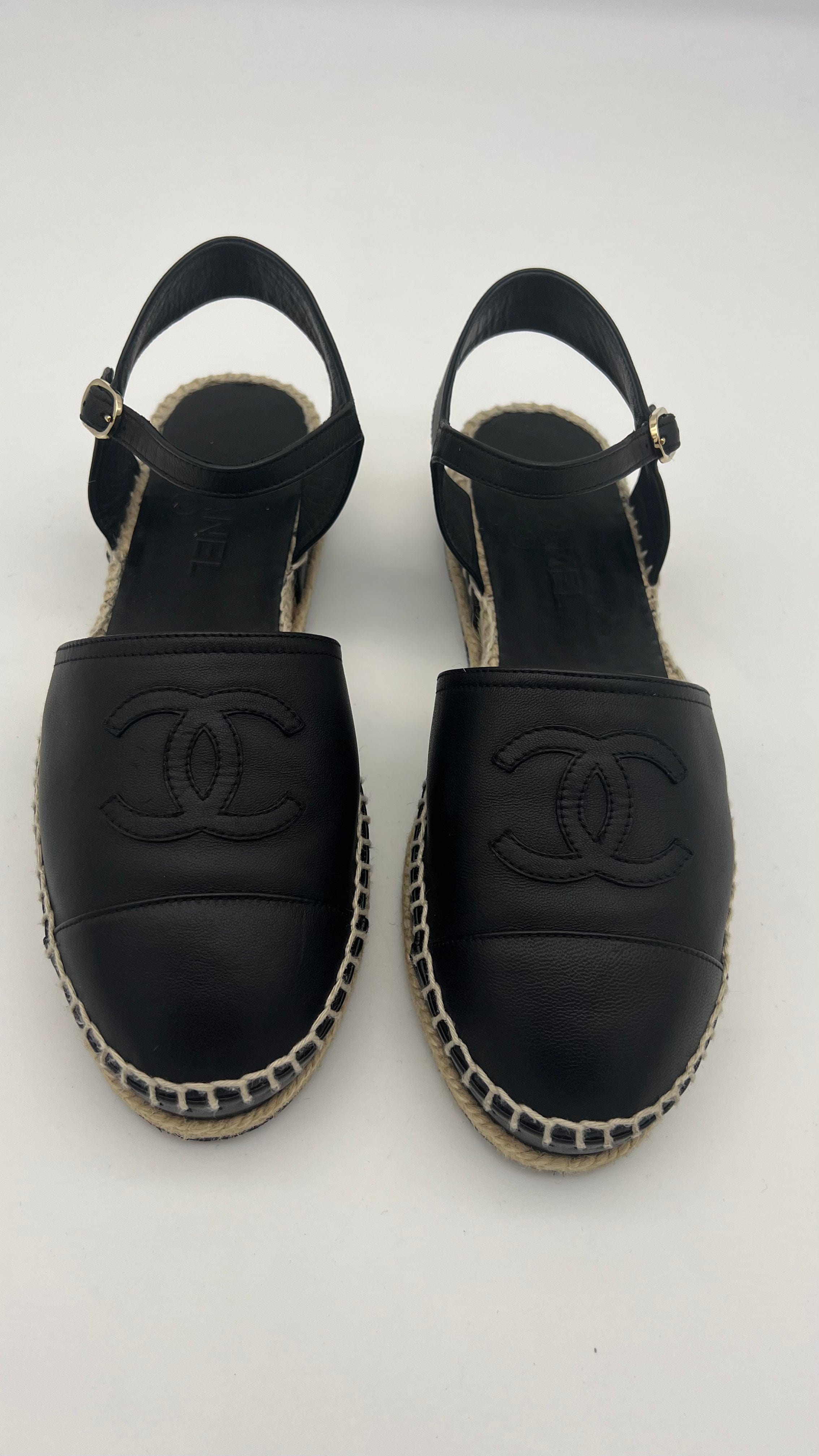 LuxuryPromise Chanel Black Espadrille Sandals Size 38 KRC17762