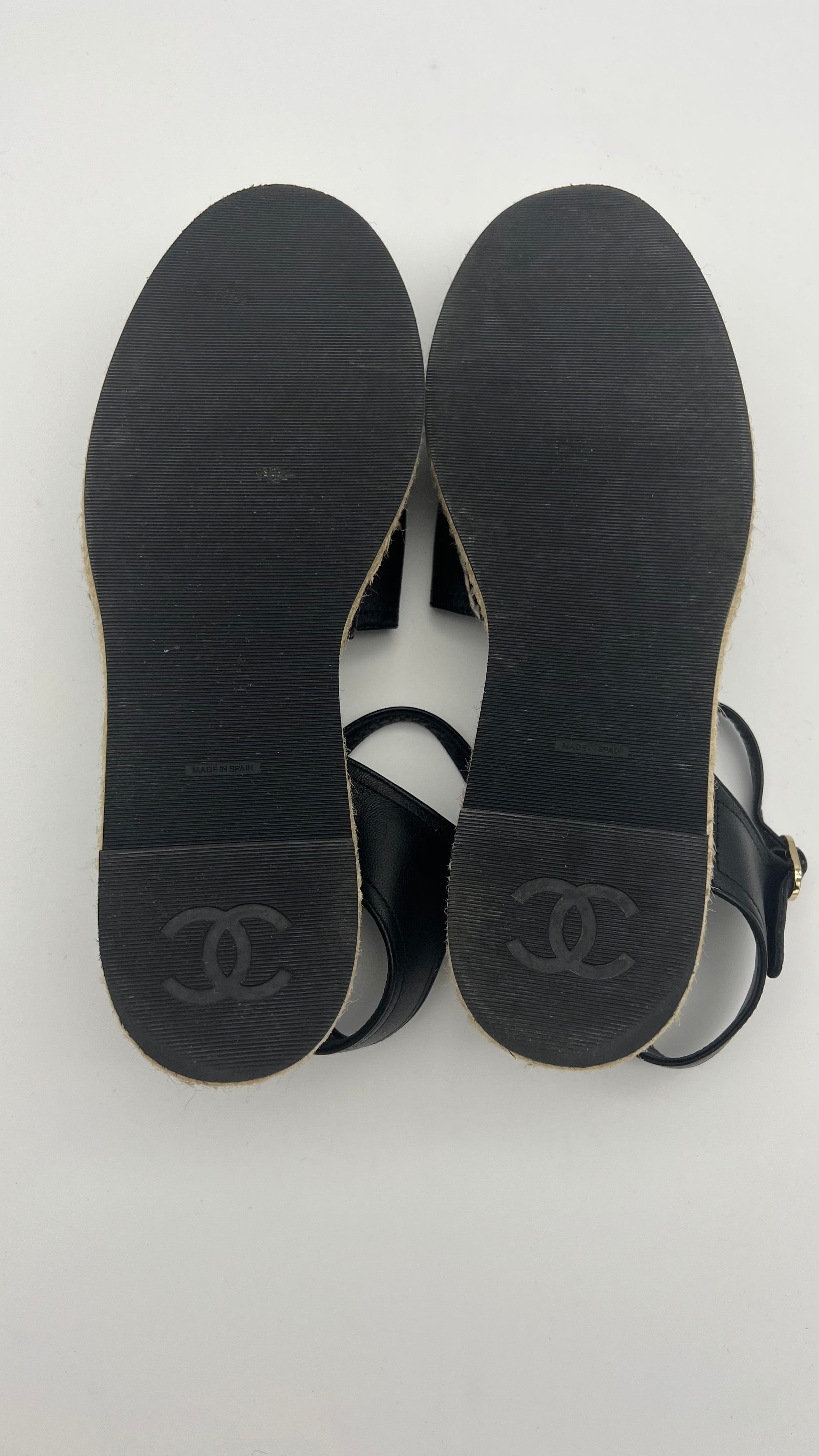 LuxuryPromise Chanel Black Espadrille Sandals Size 38 KRC17762