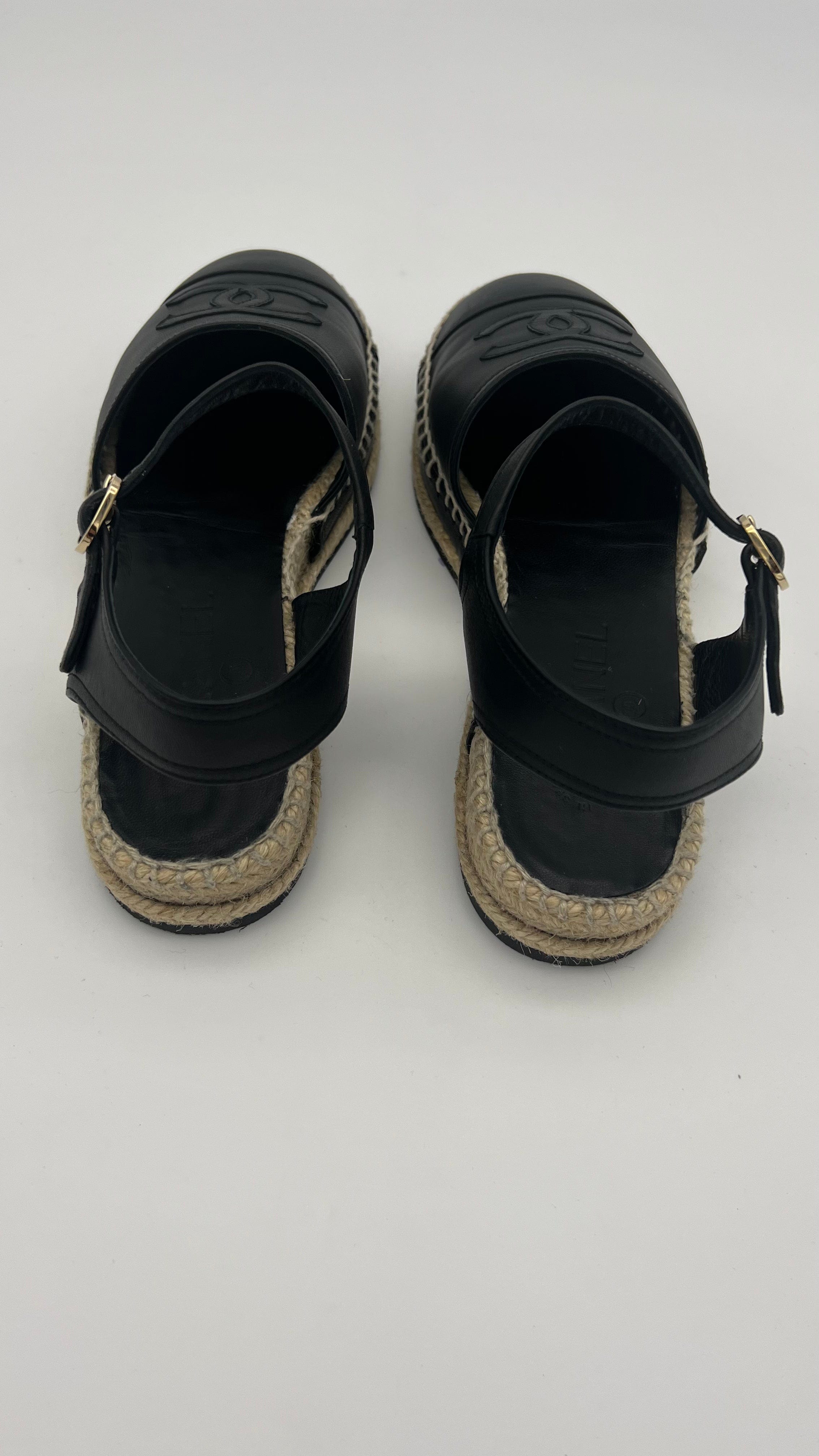 LuxuryPromise Chanel Black Espadrille Sandals Size 38 KRC17762