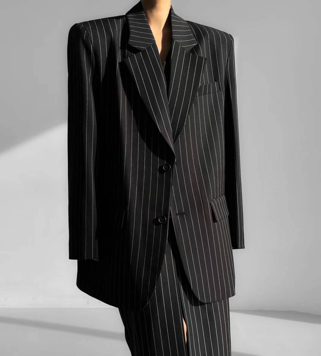 PAPERMOON OVERSIZED PINSTRIPE BLAZER (LIVE SHOW)