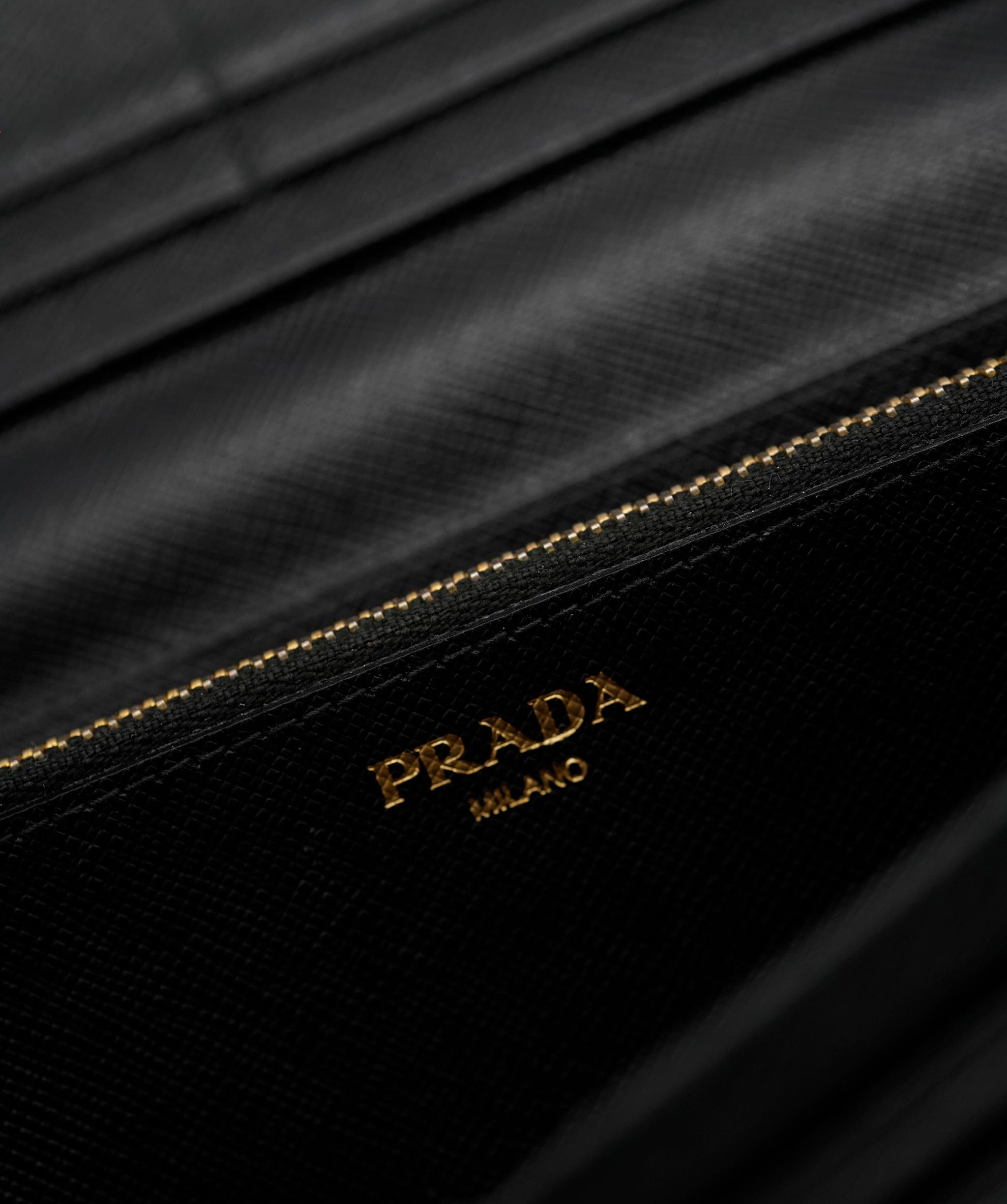 Prada Prada black wallet - AJC0120