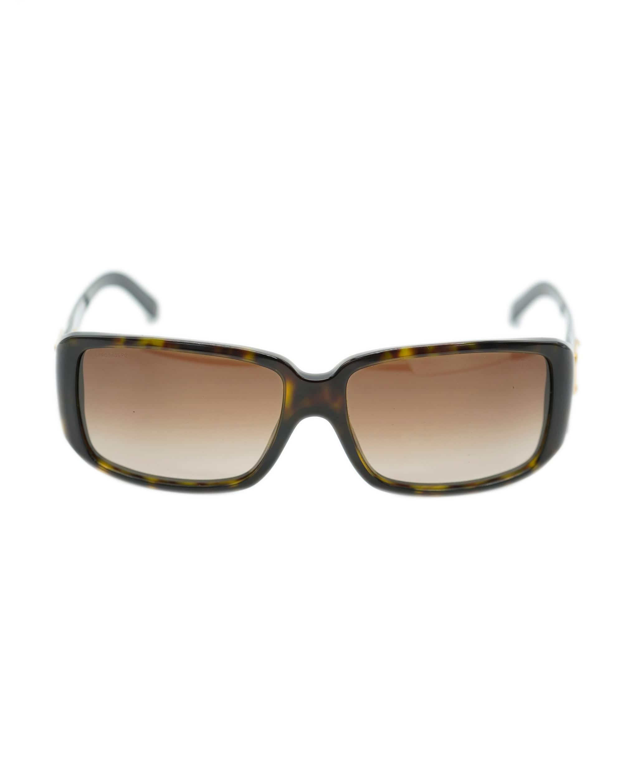 Prada Prada Logo Chunky Sunglasses in Tortoiseshell Brown/Gold  ALL0718