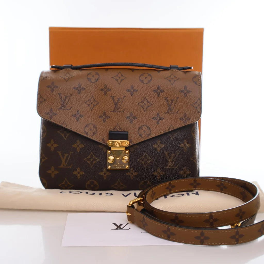 Louis Vuitton Pochette Metis 2K50DN