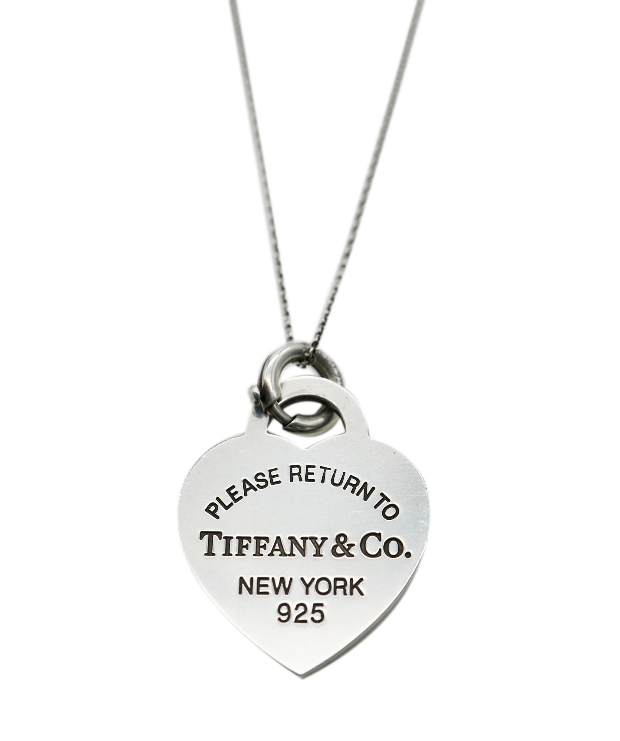 Tiffany Tiffany & Co. Return to Tiffany silver heart pendant / charm on chain AHC1397