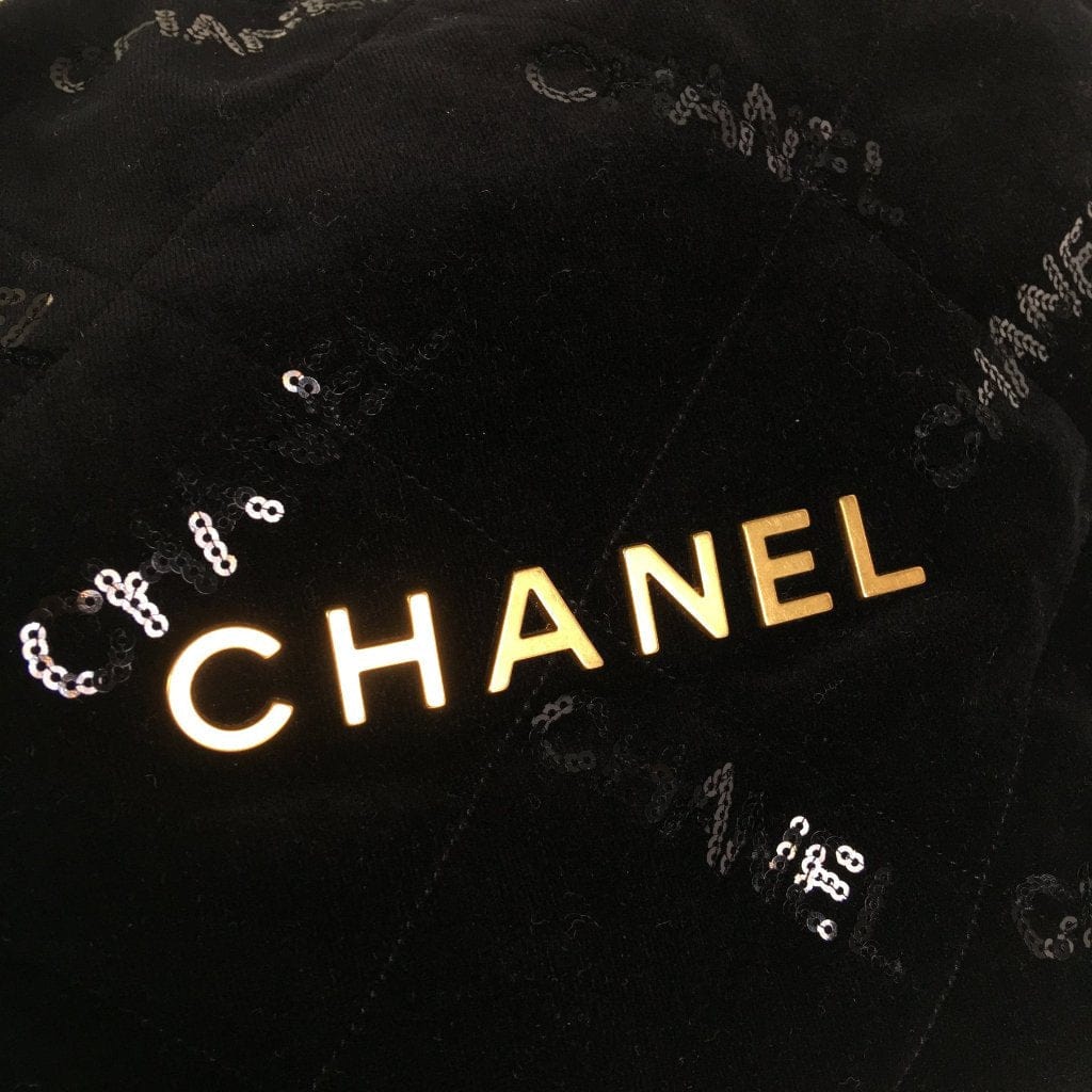 USA Chanel 22 Hobo Small Black Velvet