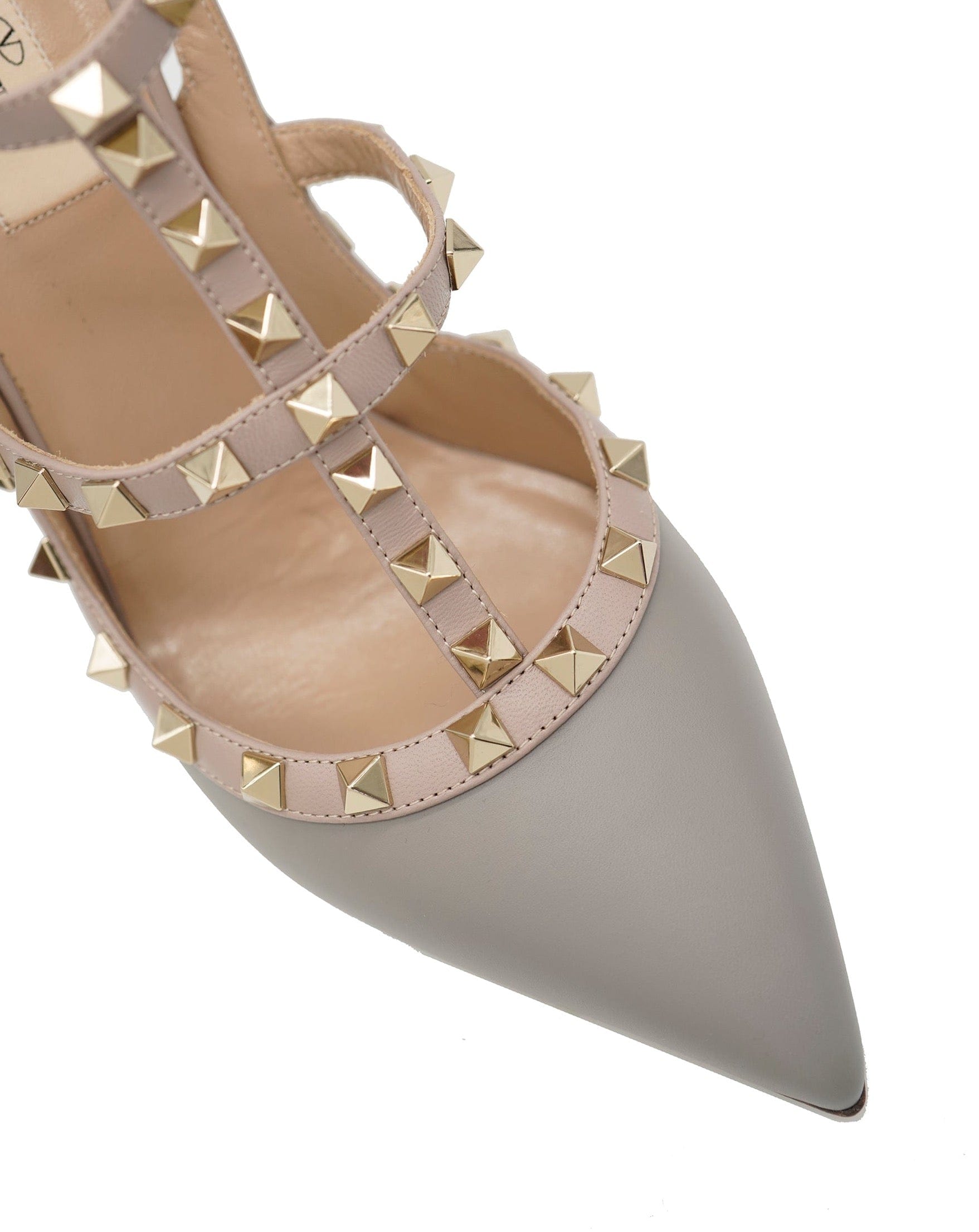 Valentino Valentino Rockstud Heels in beige AJC0679