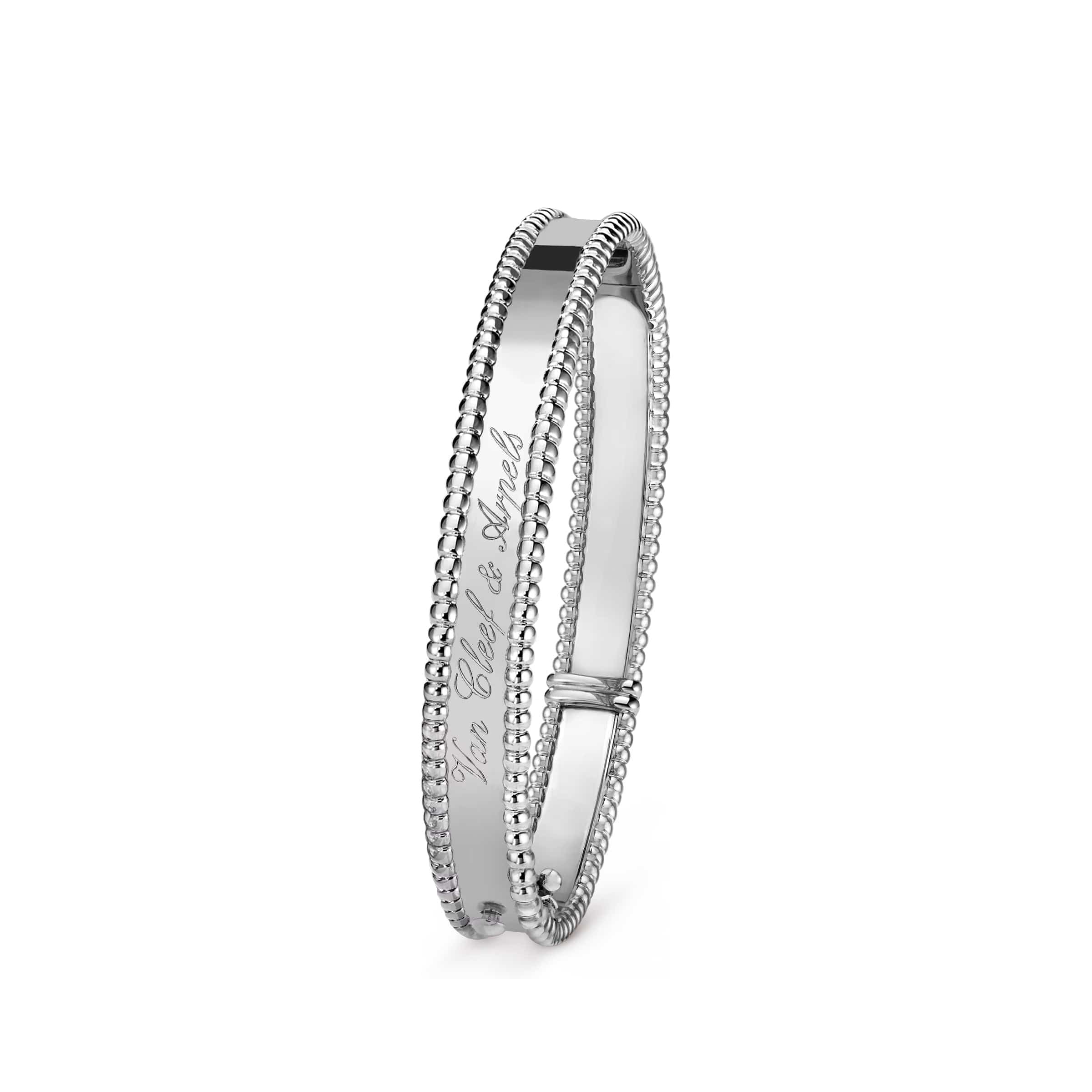 Van Cleef Van Cleef & Arpel Signature Perlee WG #M SKC1535