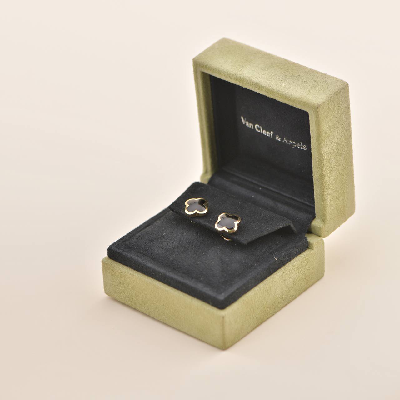 Van Cleef & Arpels Van Cleef & Arpels Pure Alhambra Onyx Yellow Gold Stud Earrings ASC4324