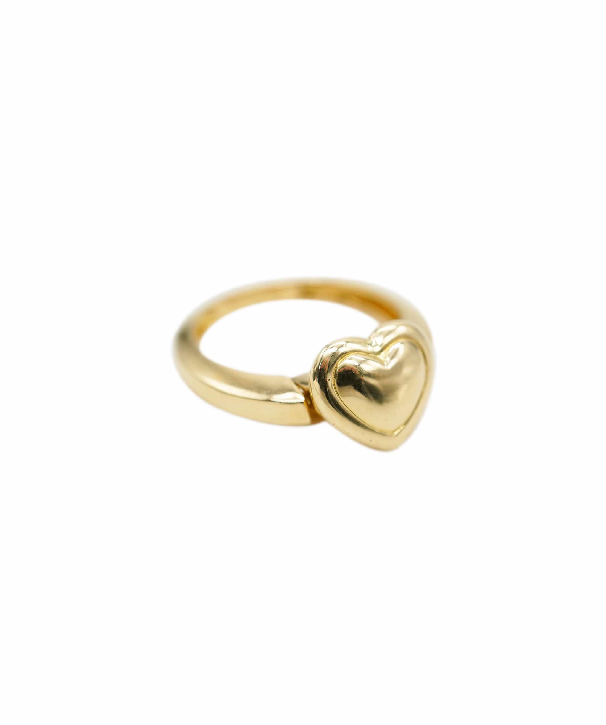 Van Cleef & Arpels Van Cleef & Arpels 18k Yellow Gold Heart Dome Ring And Pendant ASL10286