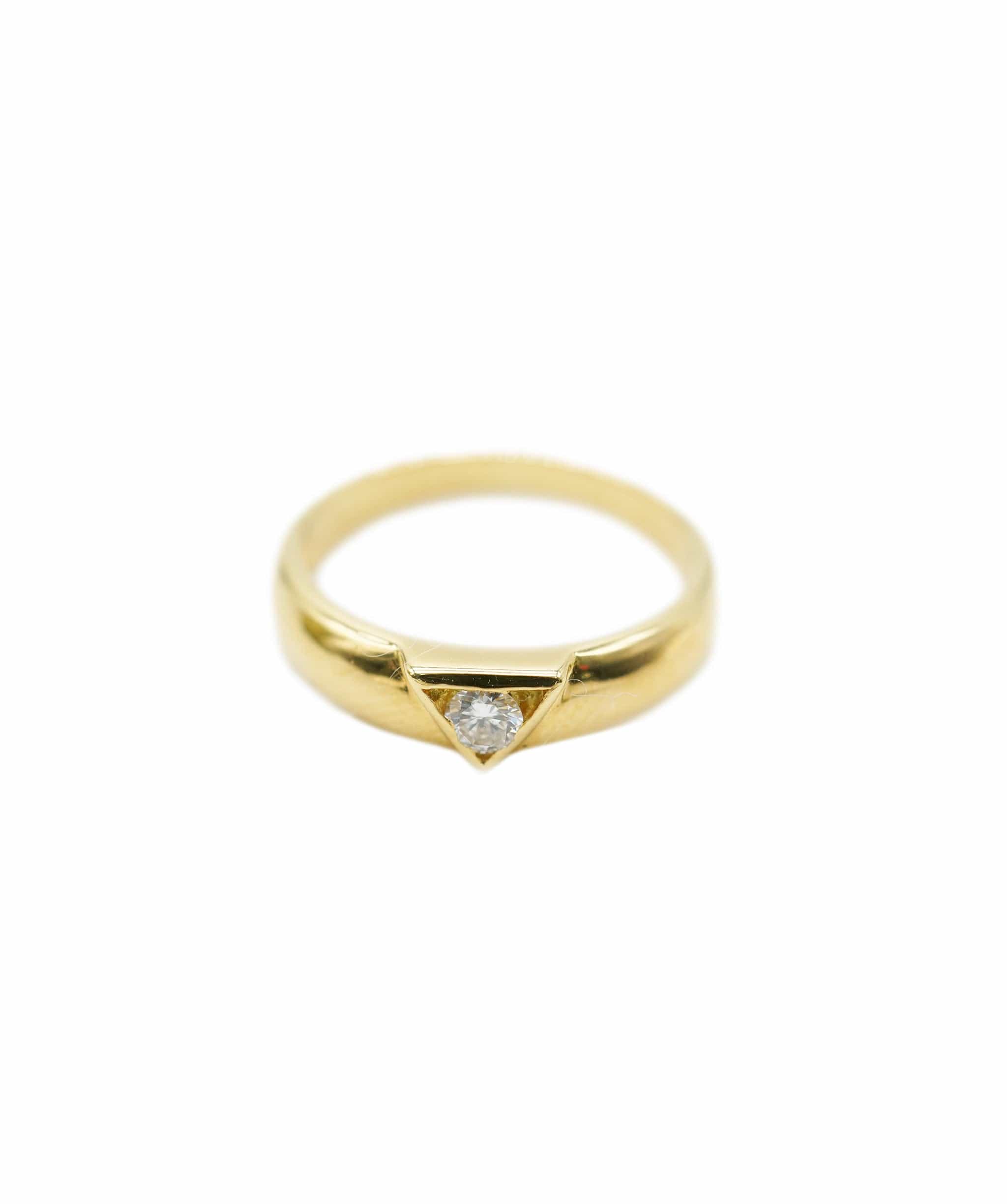 Van Cleef & Arpels Van Cleef & Arpels Rare Diamond Triangle Motif 18 Karat Yellow Gold Ring ASL10287