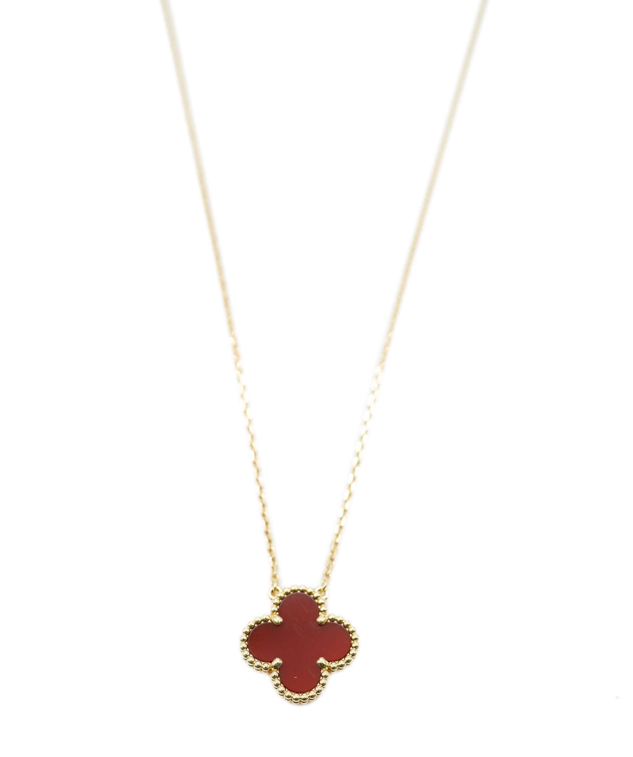 Van Cleef & Arpels Van Cleef & Arpels Vintage Alhambra Carnelian Yellow Gold Necklace ASL10532