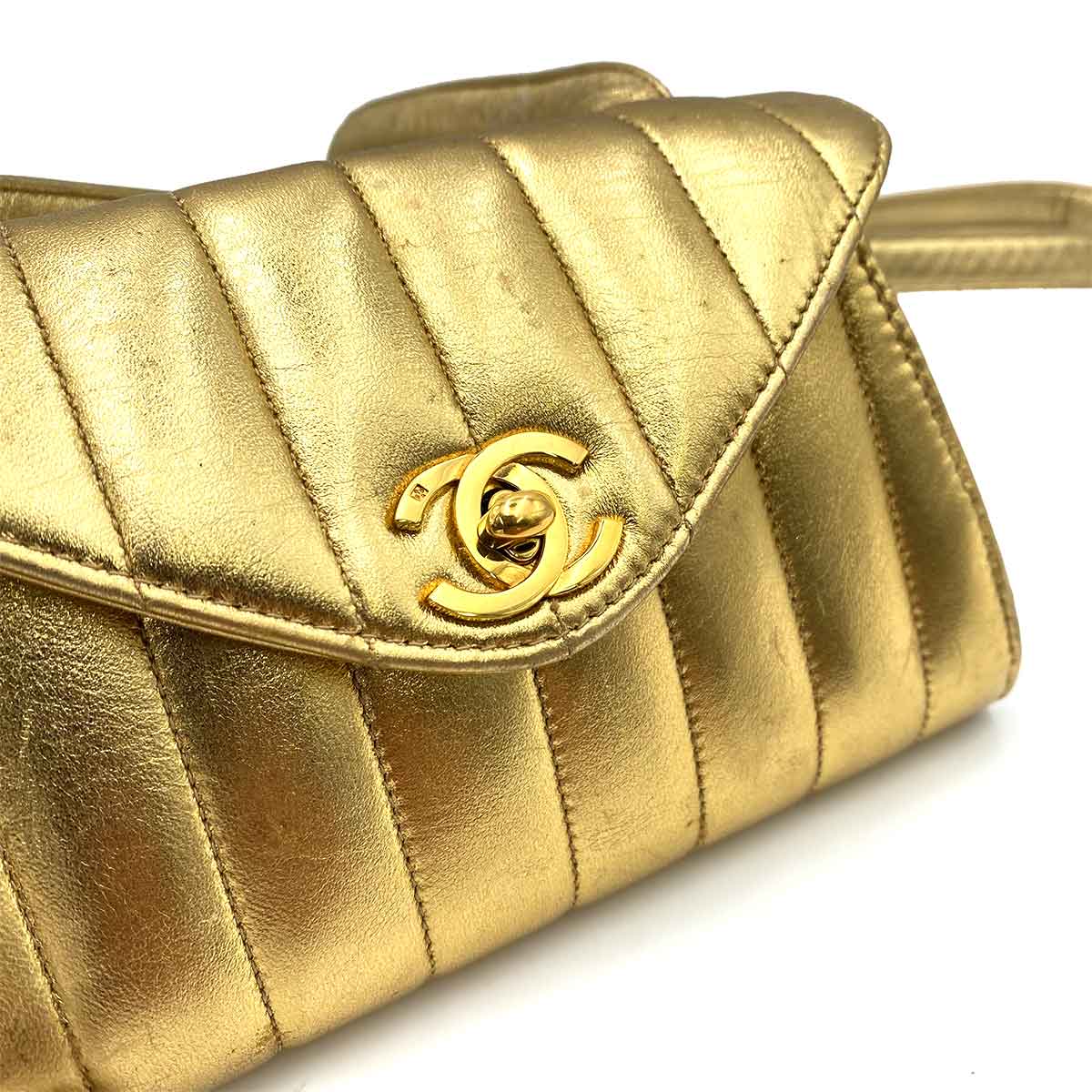 VINTAGE LOVER PURPOSE CHANEL VINTAGE CHEVRON SHOULDER BAG GOLD LAMB SKIN 90237391