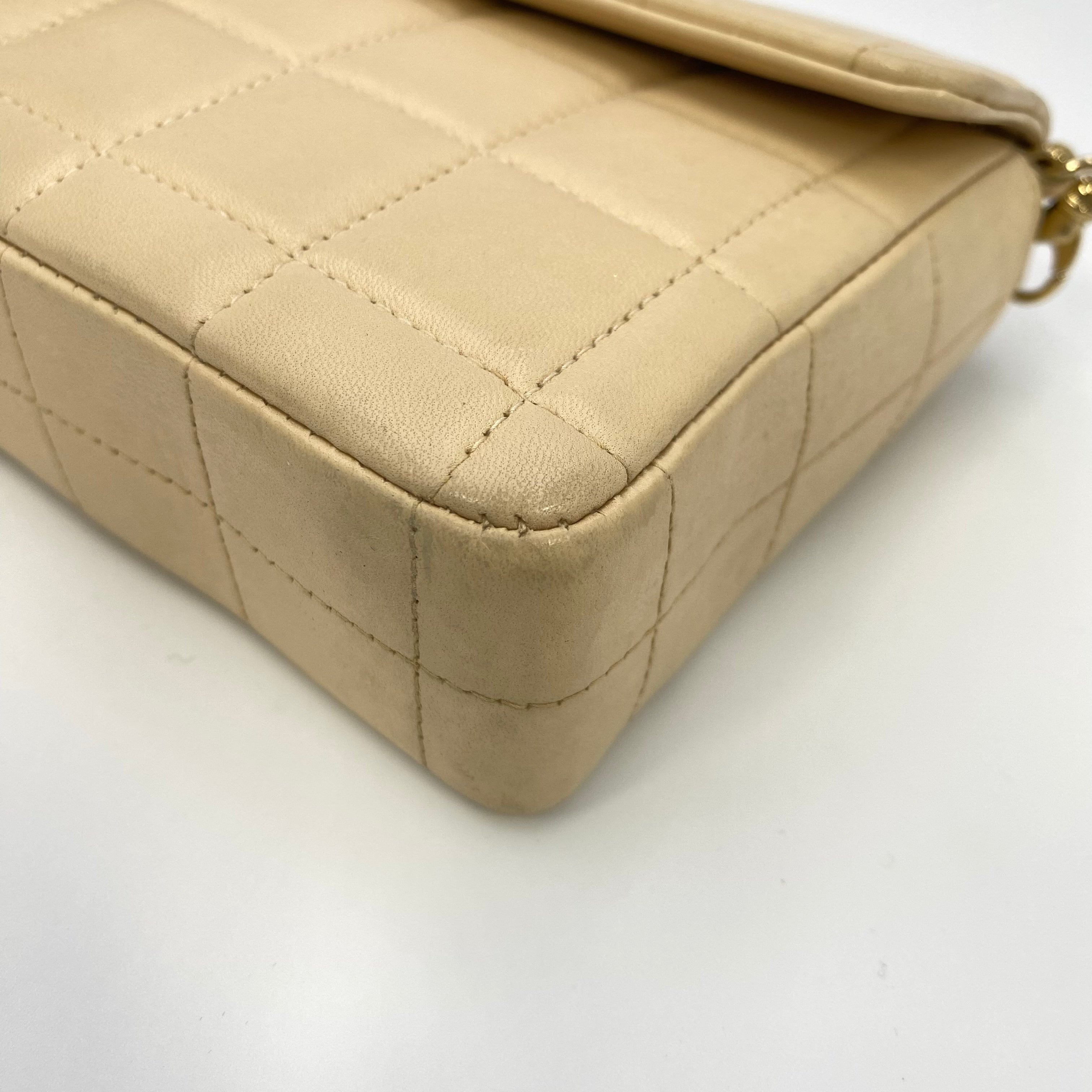 VINTAGE LOVER PURPOSE CHANEL VINTAGE CHOCOLATE BAR CHAIN SHOULDER BAG LIGHT BEIGE LAMB SKIN 90202466