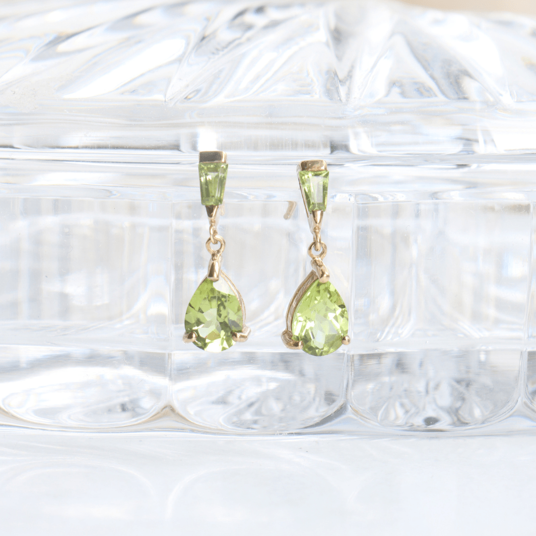 WillowFineJewellery 9ct Gold Peridot Drop Earrings