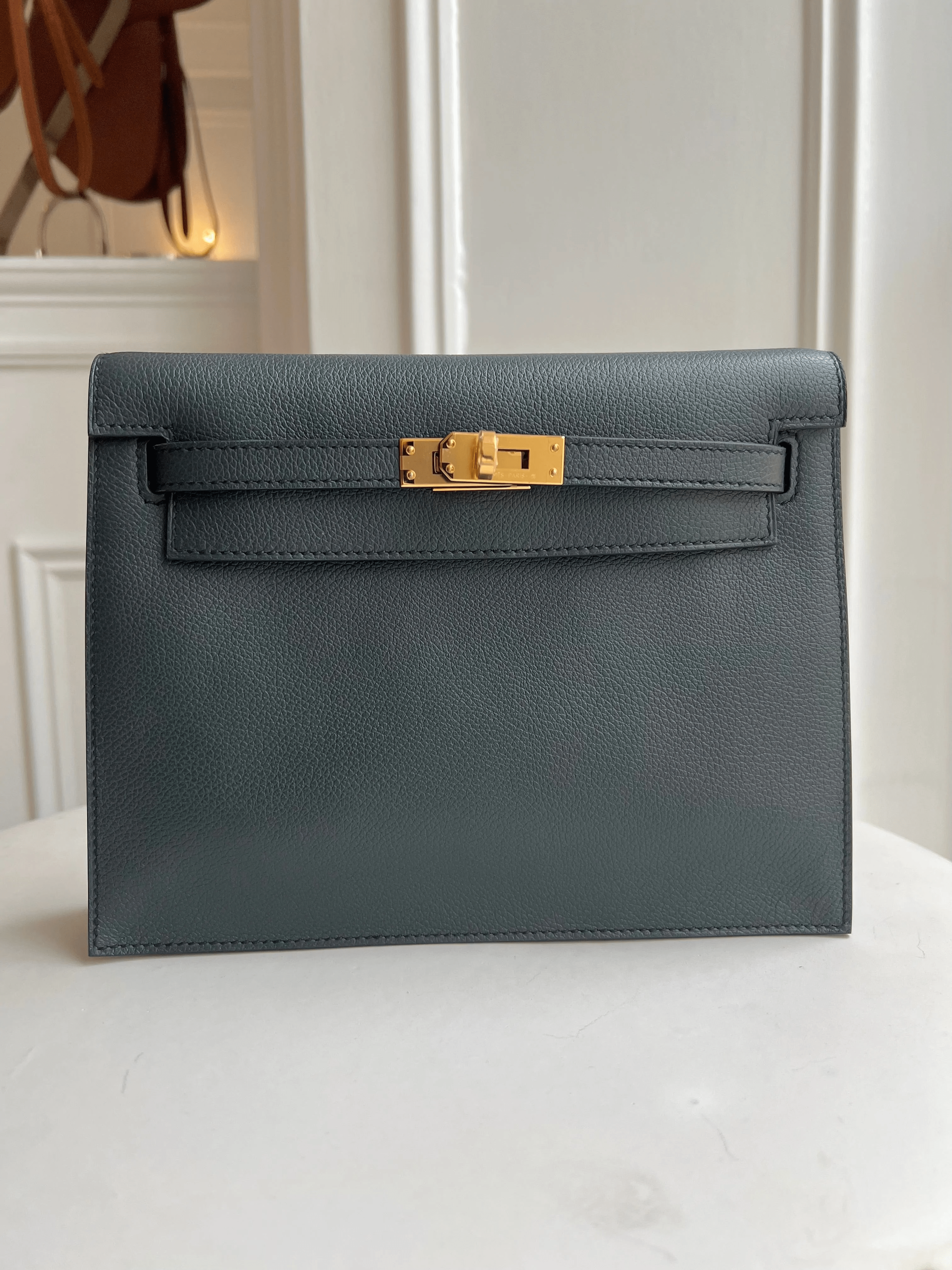 www.LuxuryVault.London HERMÈS KELLY DANSE II VERT CYPRESS Evercolour Leather with Gold Hardware