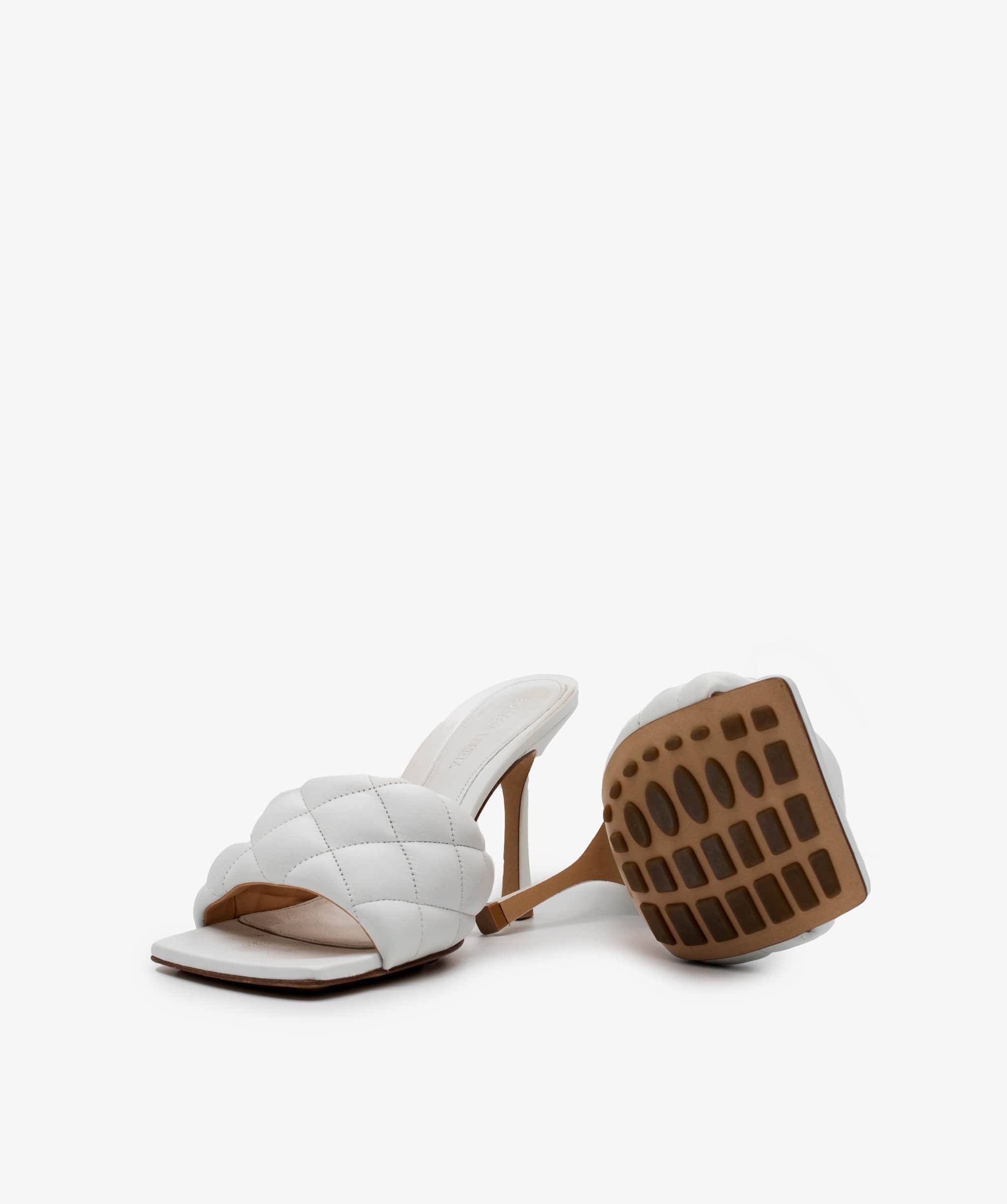 Bottega Bottega Veneta Lido Padded White Slides RJC1084