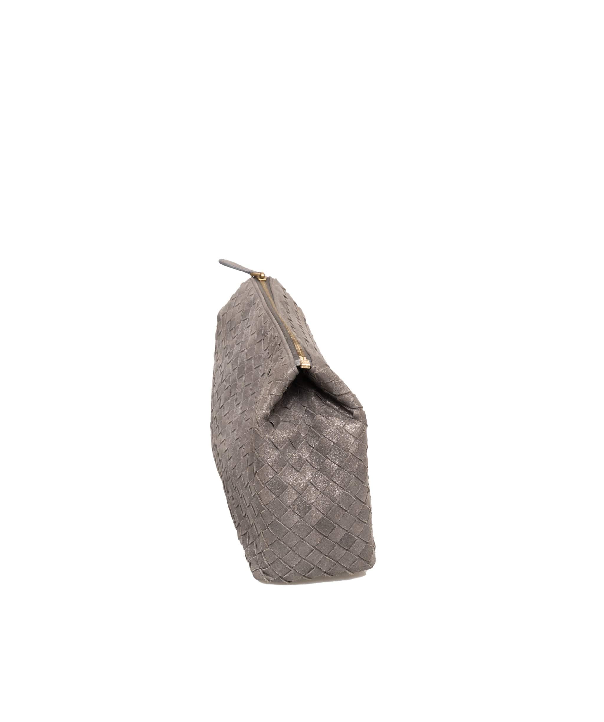 Bottega Veneta Bottega Veneta Intrecciato Woven Grey Leather Pouch-MW2589