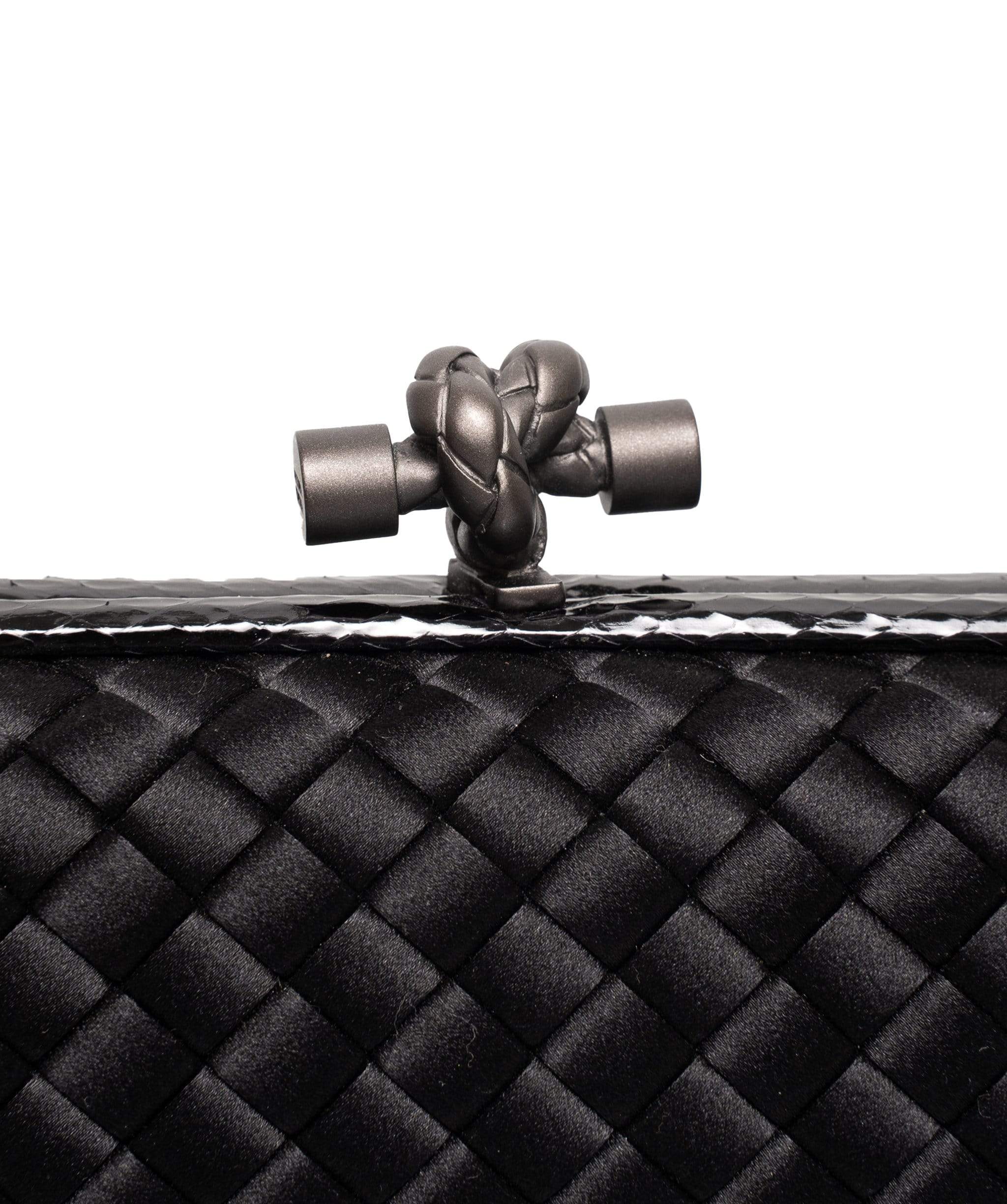 Bottega Veneta Bottega Veneta Woven Black Clutch Bag - AGL1342