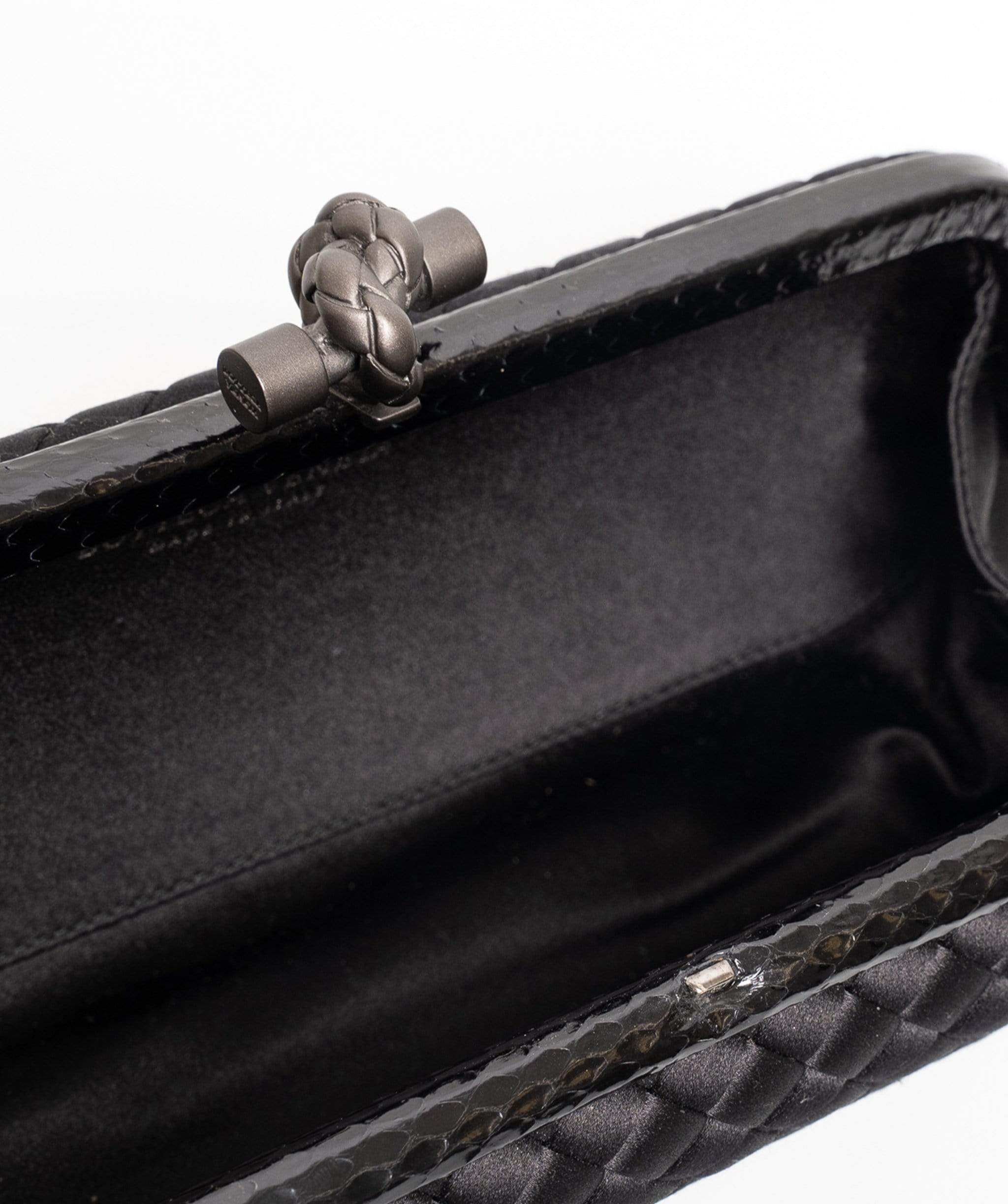 Bottega Veneta Bottega Veneta Woven Black Clutch Bag - AGL1342