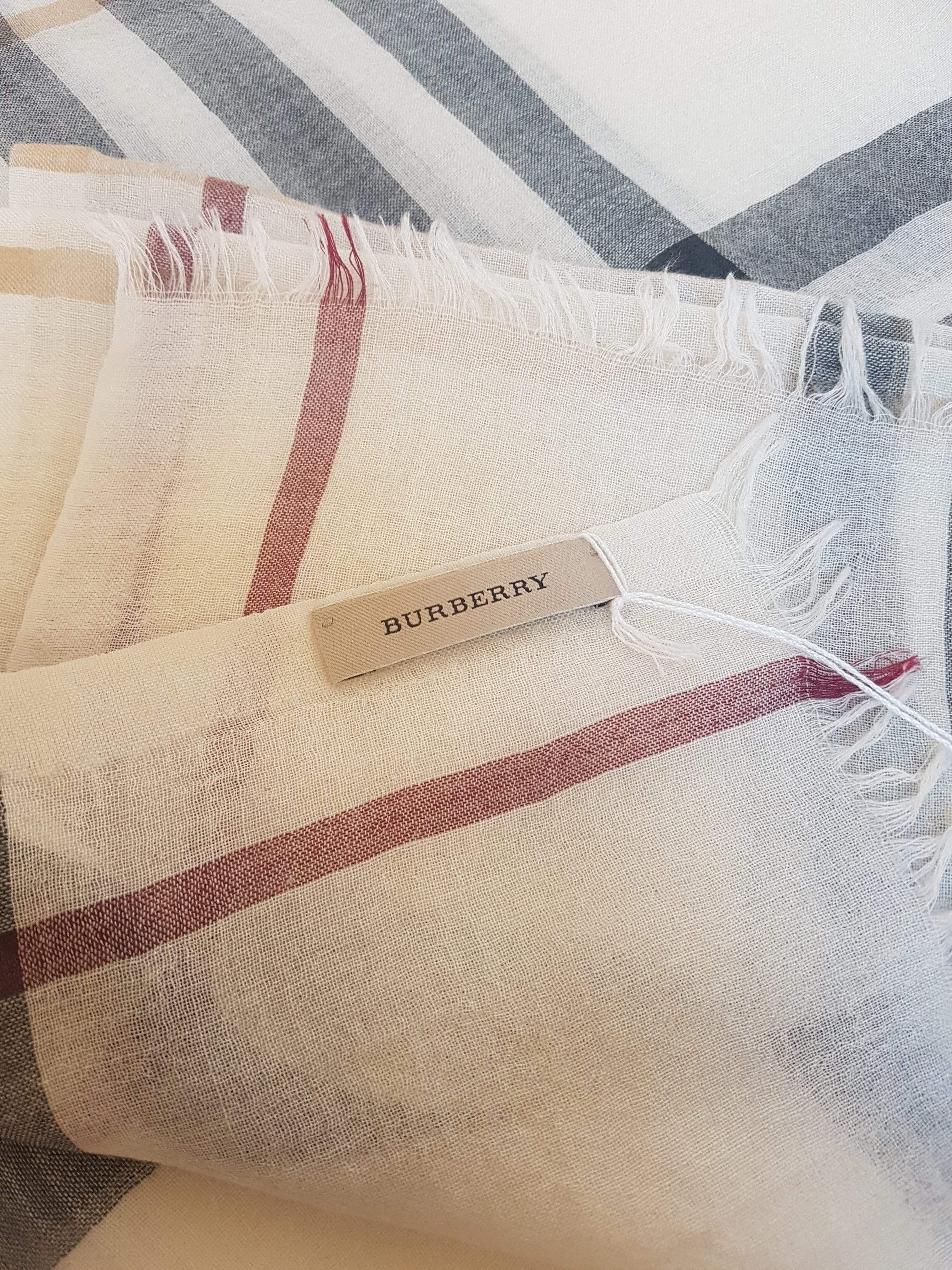 Burberry Burberry scarf