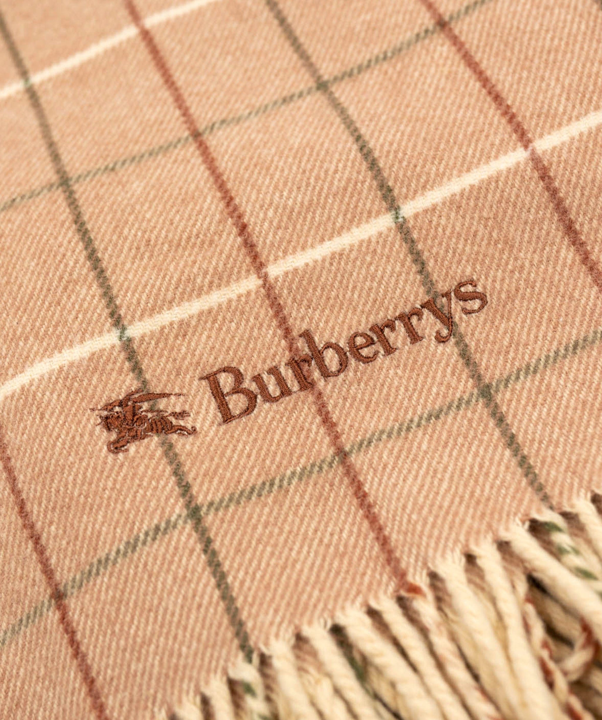 Burberry Burberrys Shawl - AWC1572