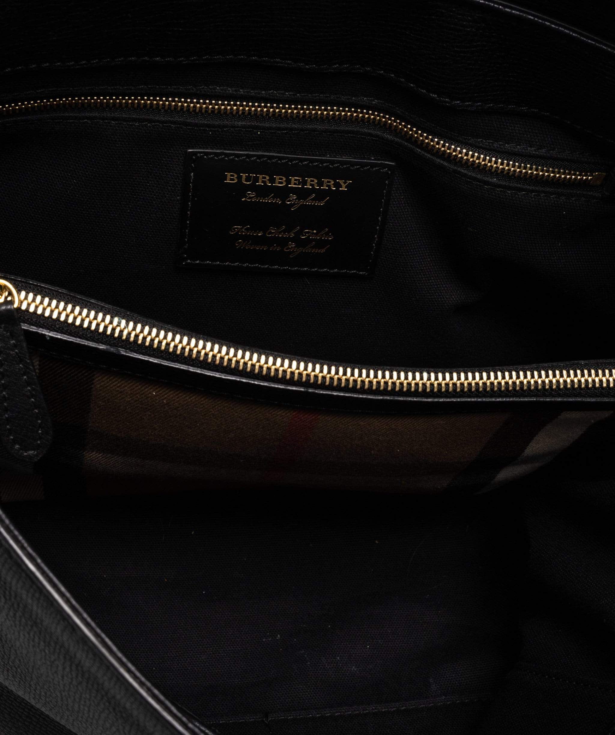 Burberry Burberry Top Handle Satchel MW2803