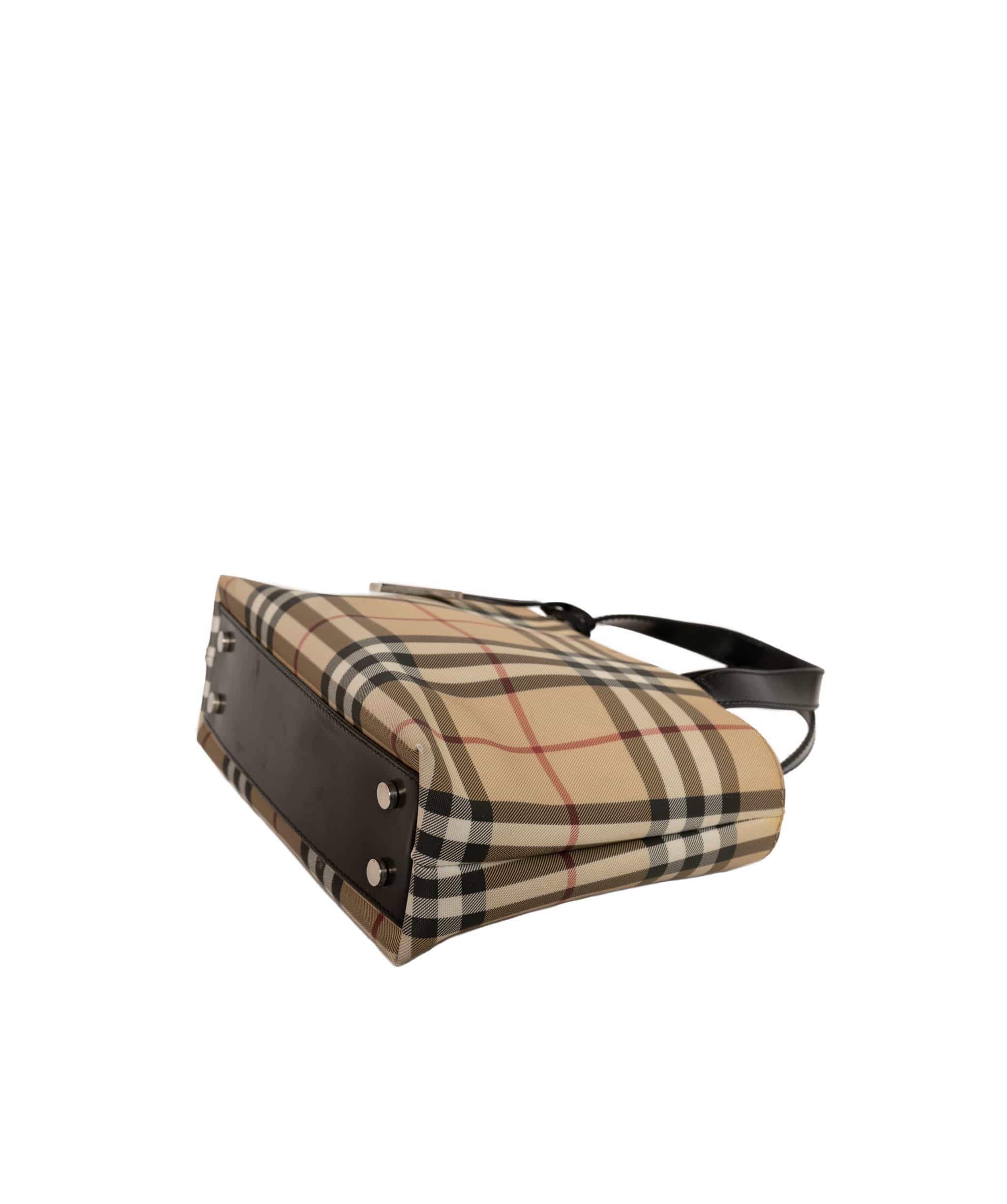 Burberry Burberry  tote bag  ADL1012