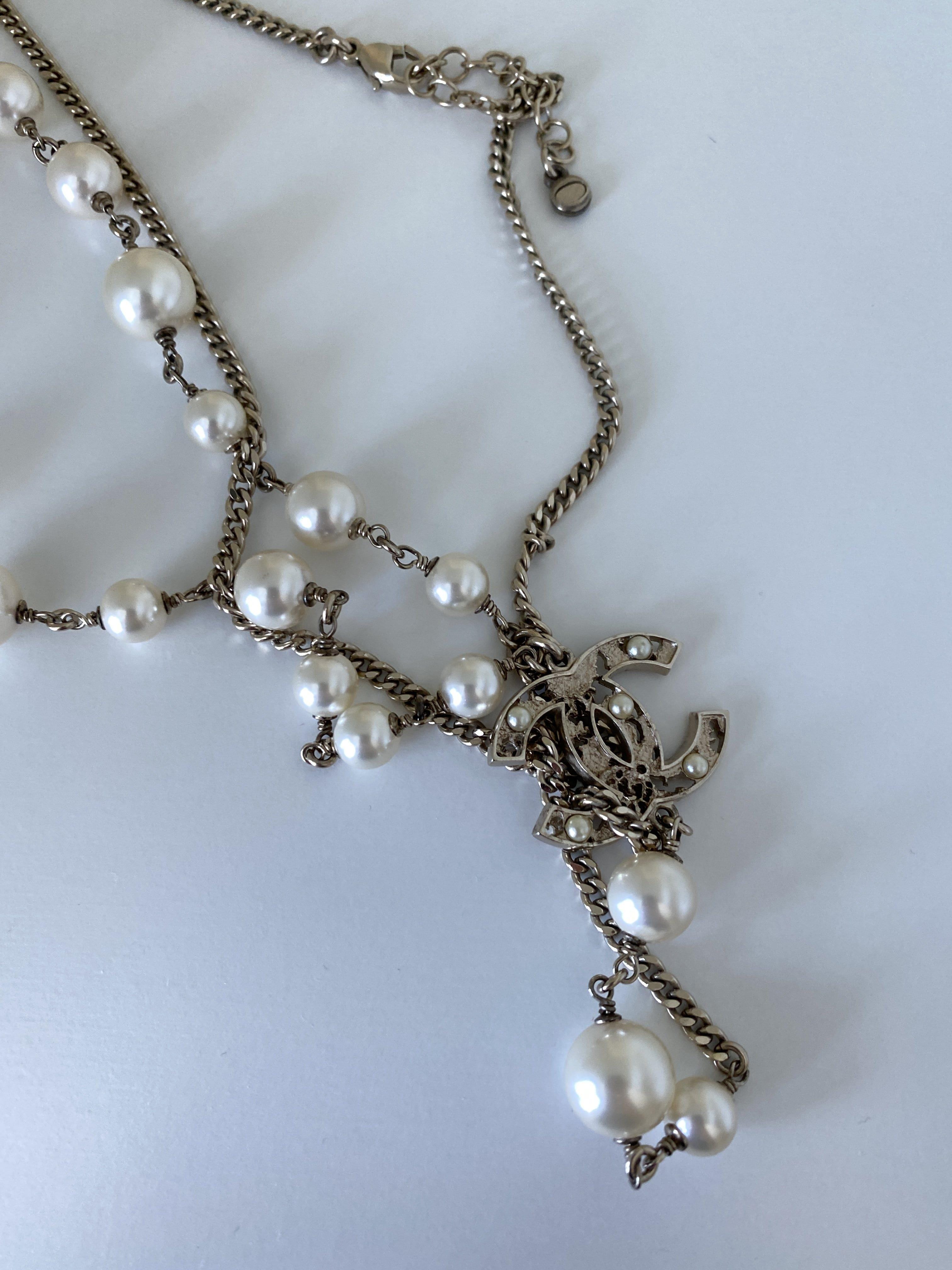 Chanel Chanel White Pearl Necklace CC